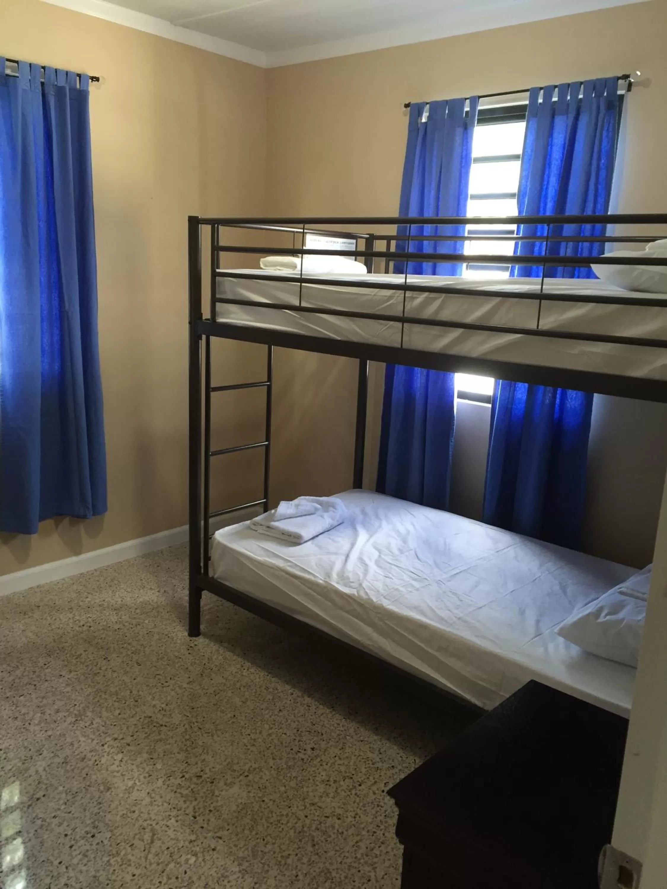 bunk bed, Bed in Arecibo Inn