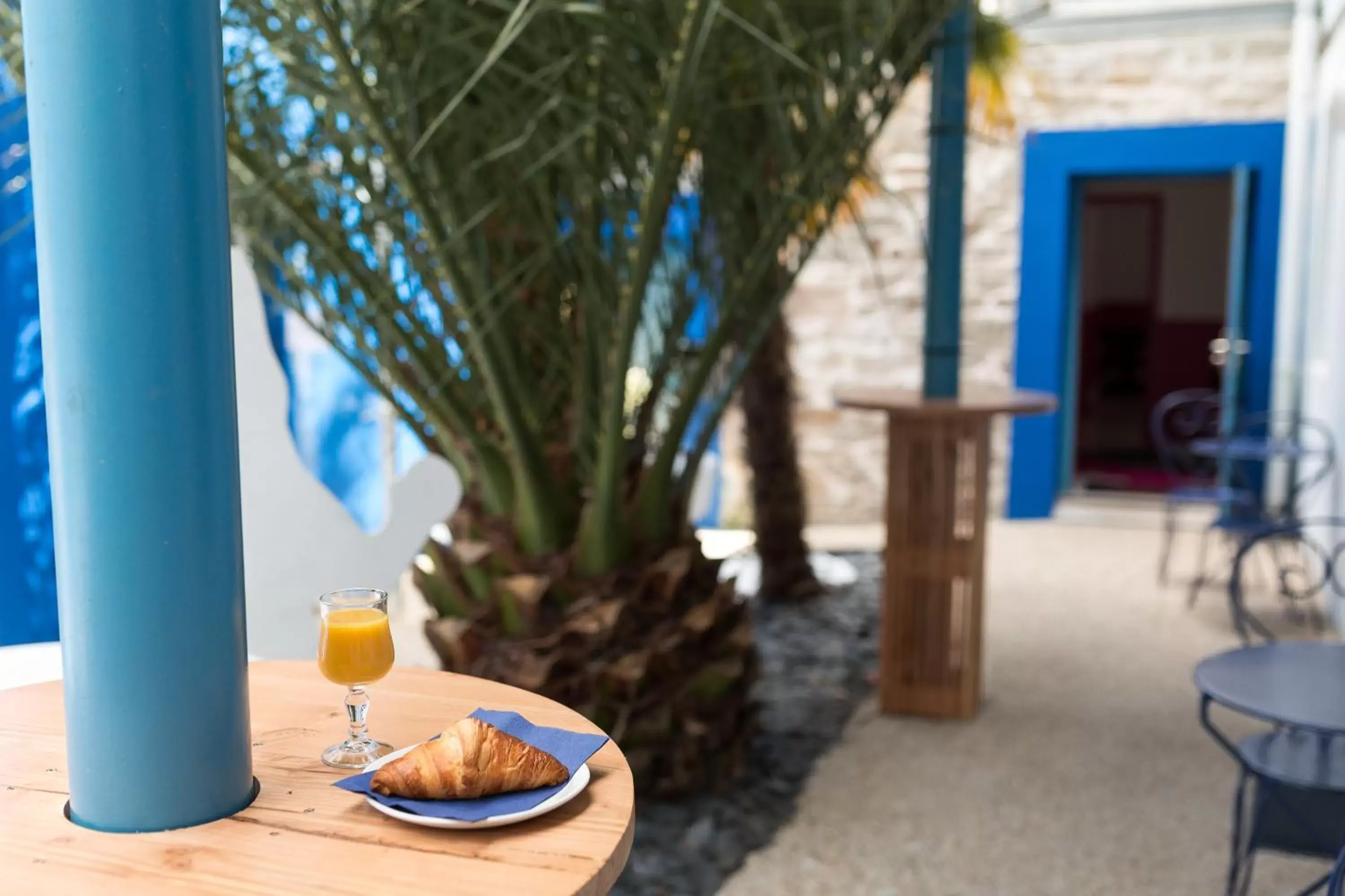 Garden, Patio/Outdoor Area in Hotel De La Gare