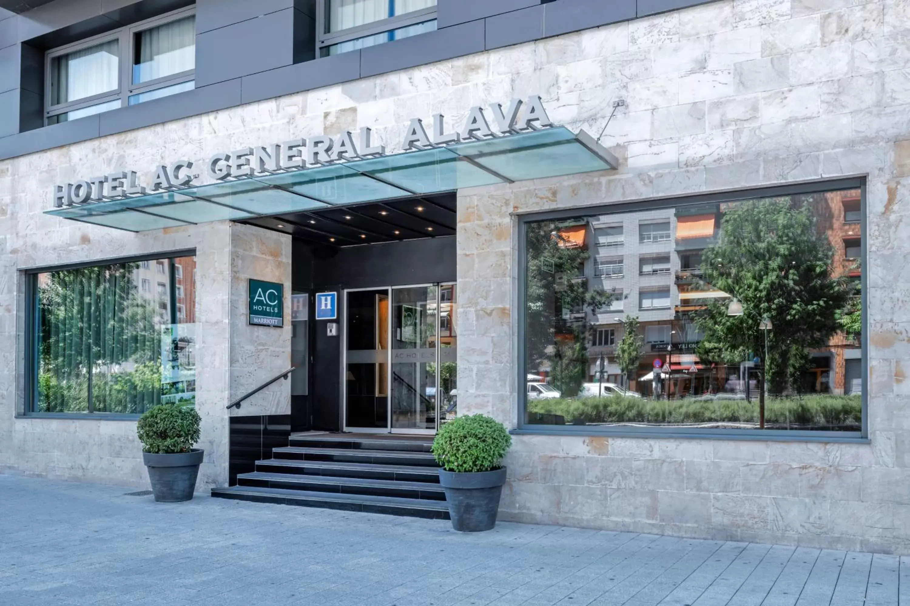 Property building in AC Hotel General Álava