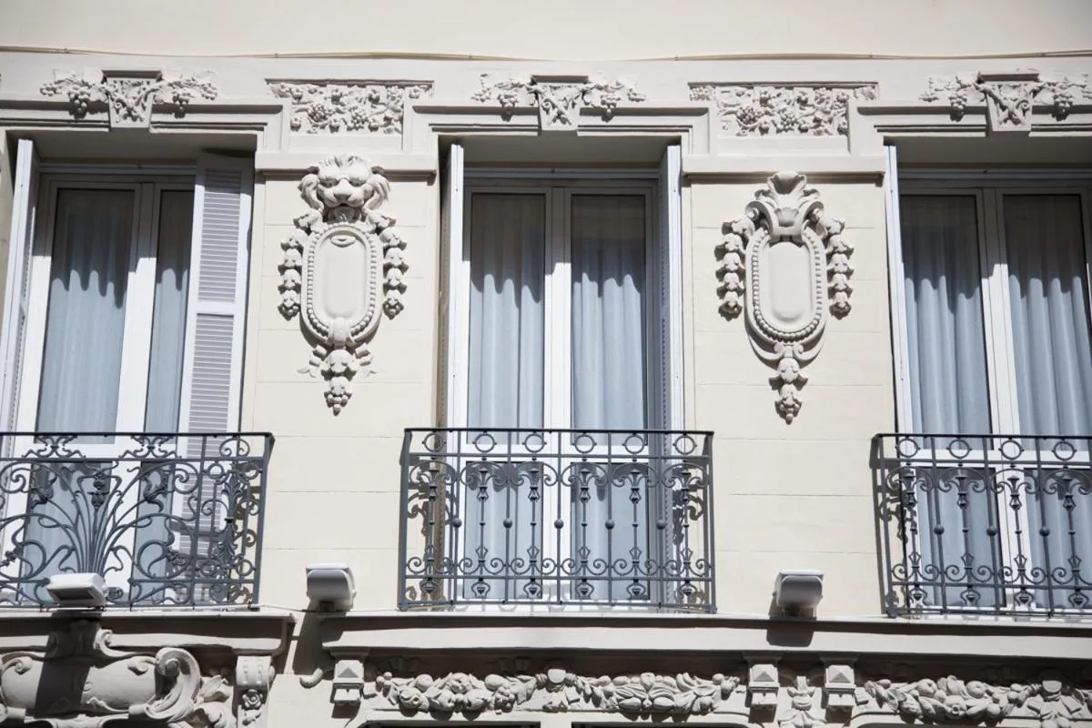 Property building in Hôtel les Cigales