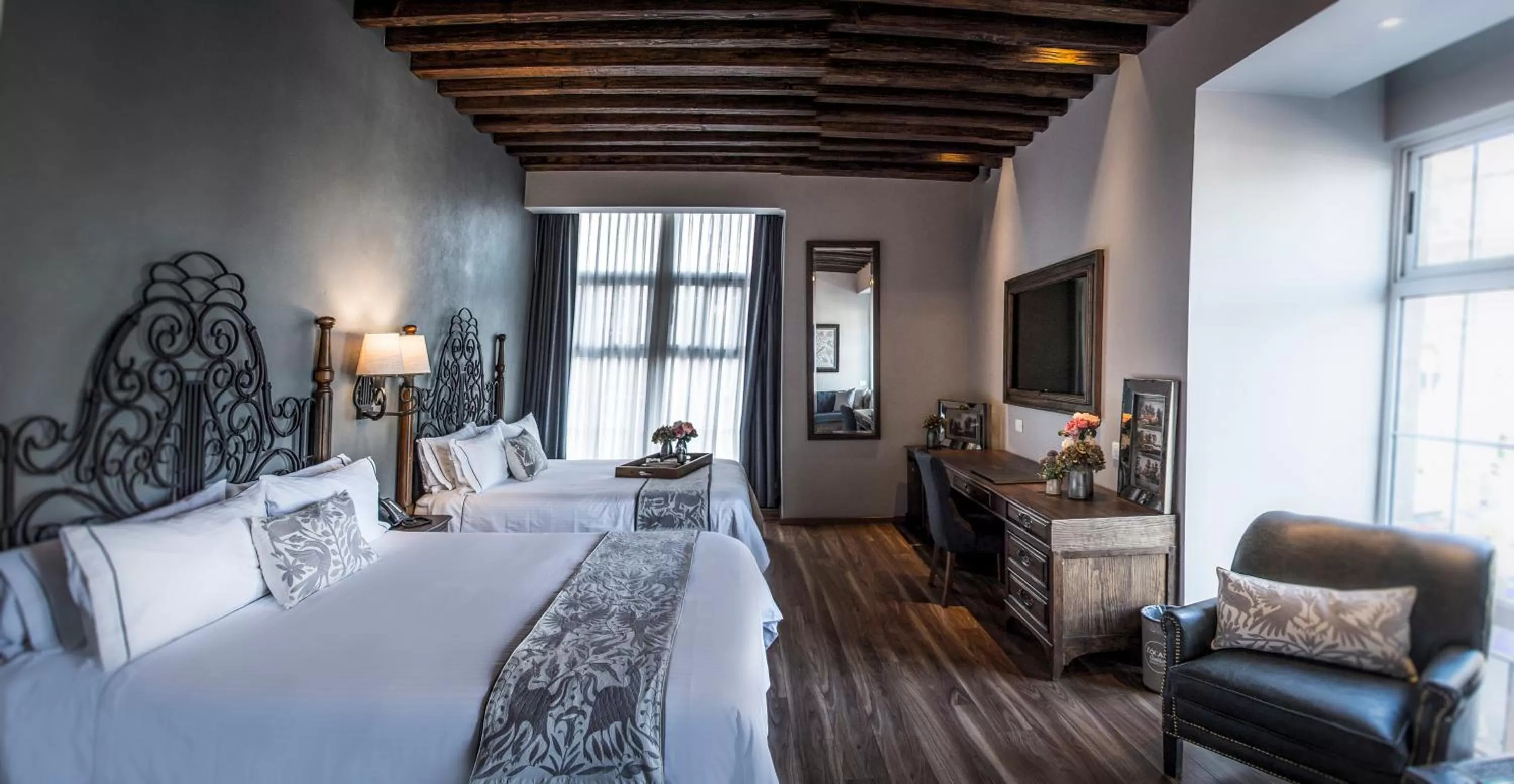 Bed in Zocalo Central & Rooftop Mexico City