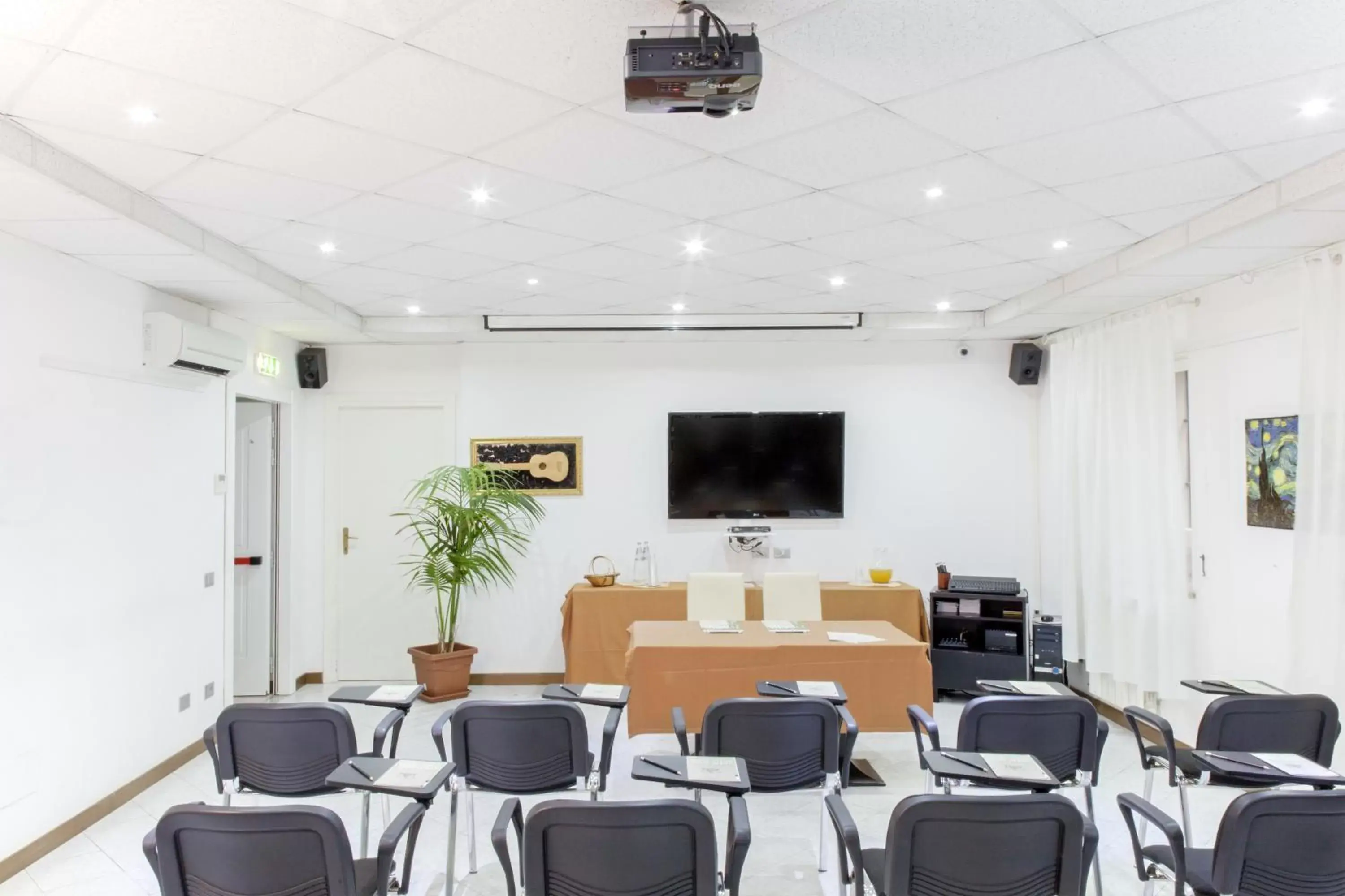 Meeting/conference room, Business Area/Conference Room in Villa Pirandello