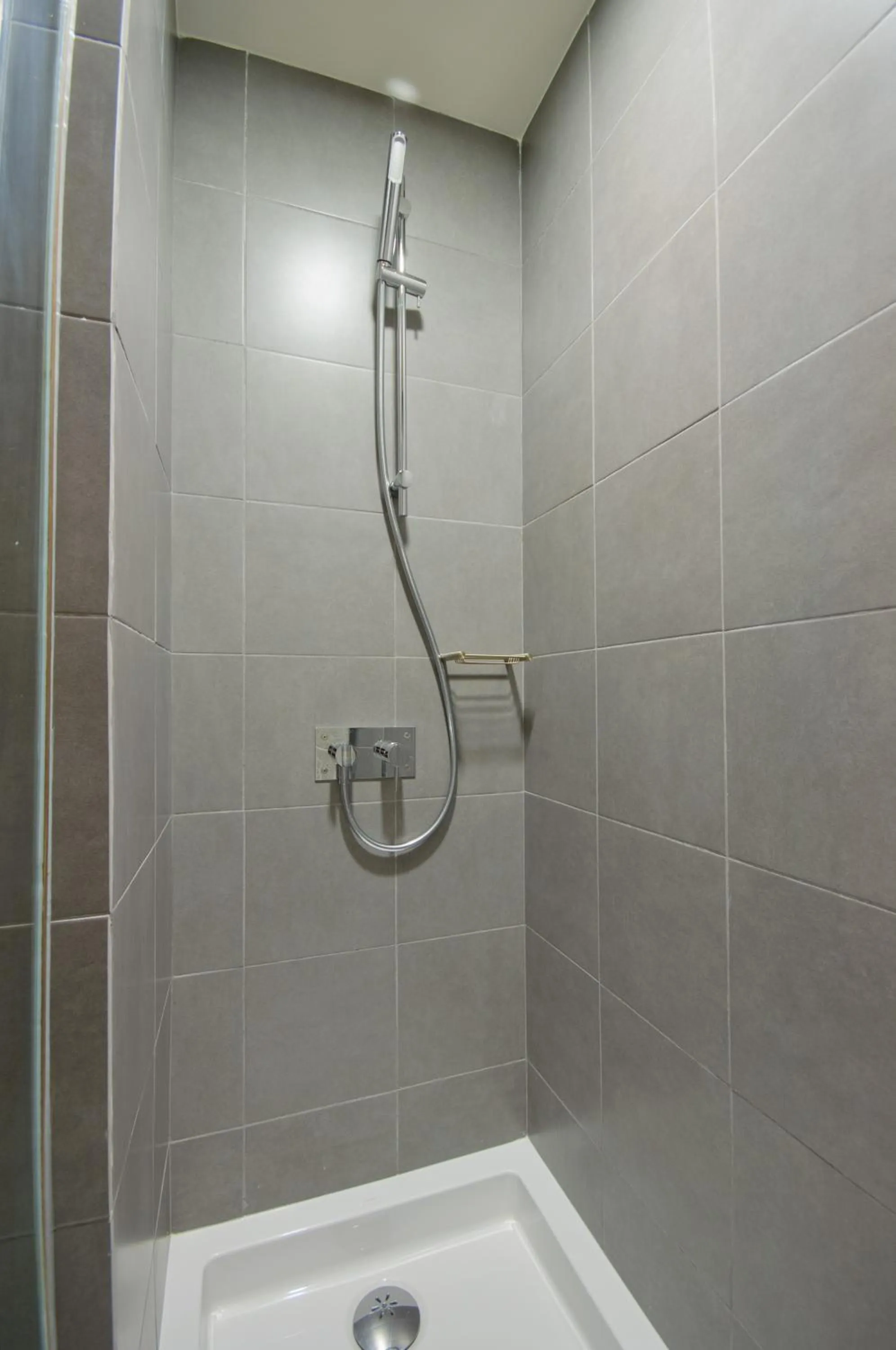 Shower in Oasis Salinas Sea