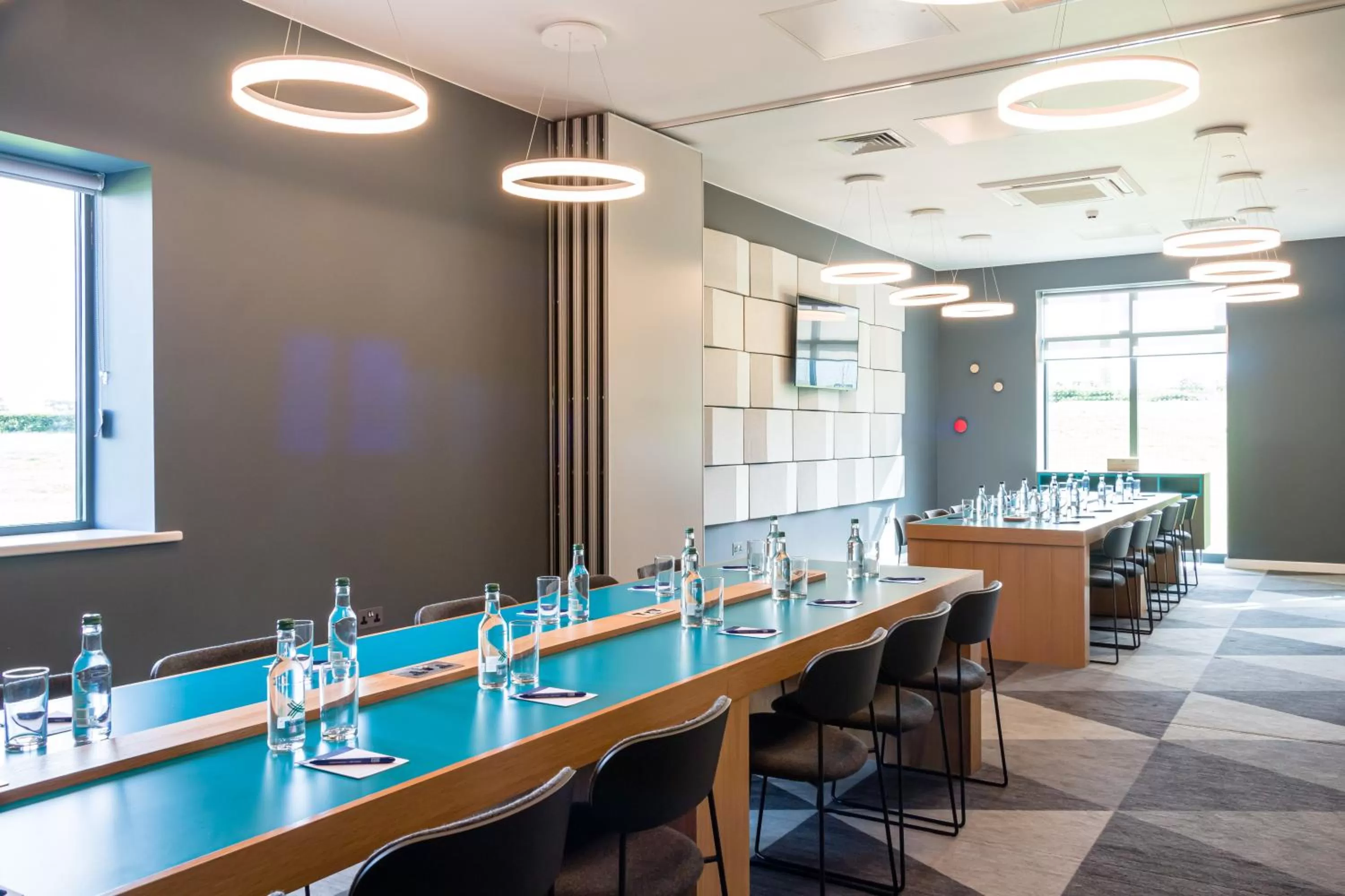 Meeting/conference room in Holiday Inn Express - Bodmin - Victoria Junction by IHG