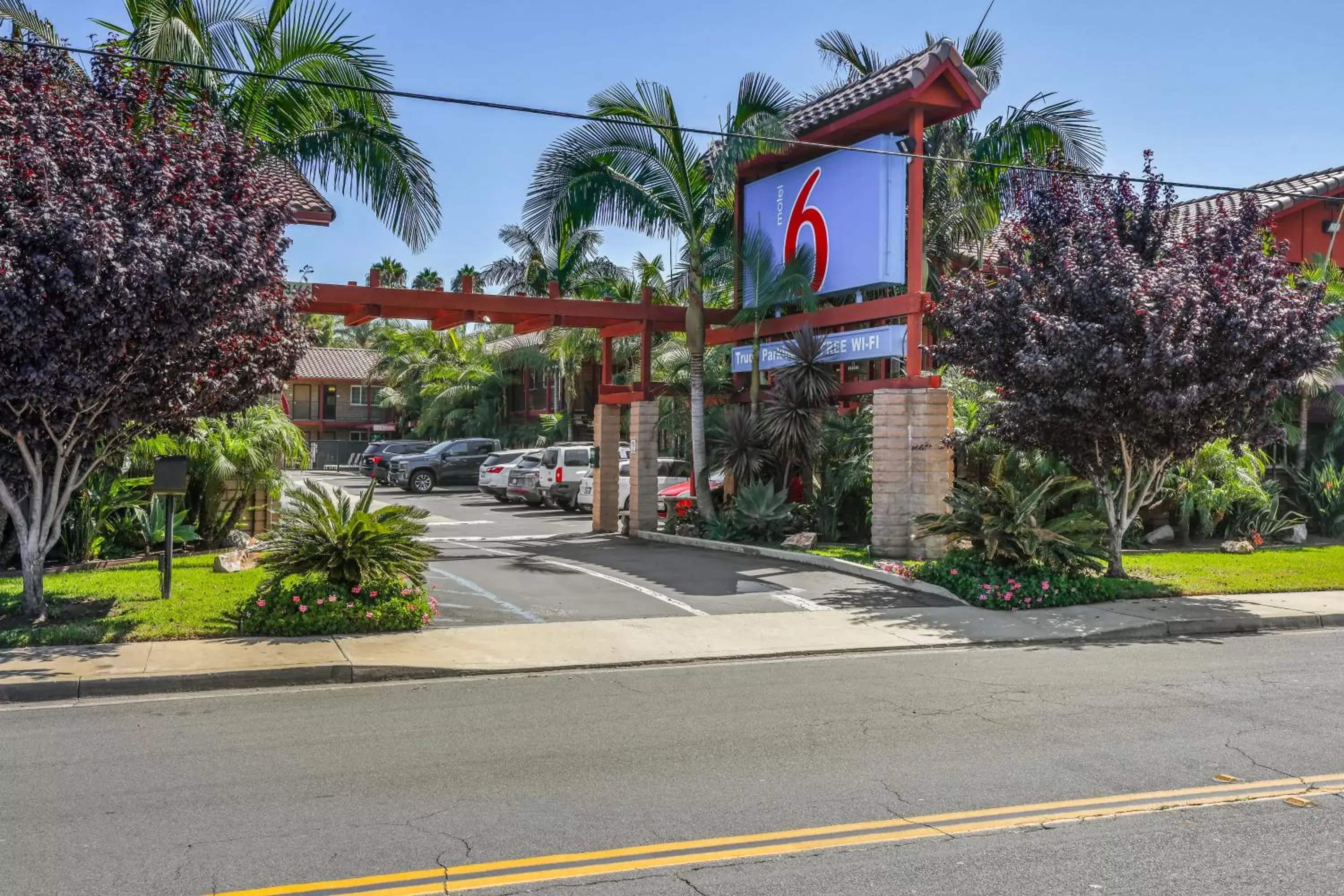 Property Building in Motel 6 Carlsbad, Ca- North