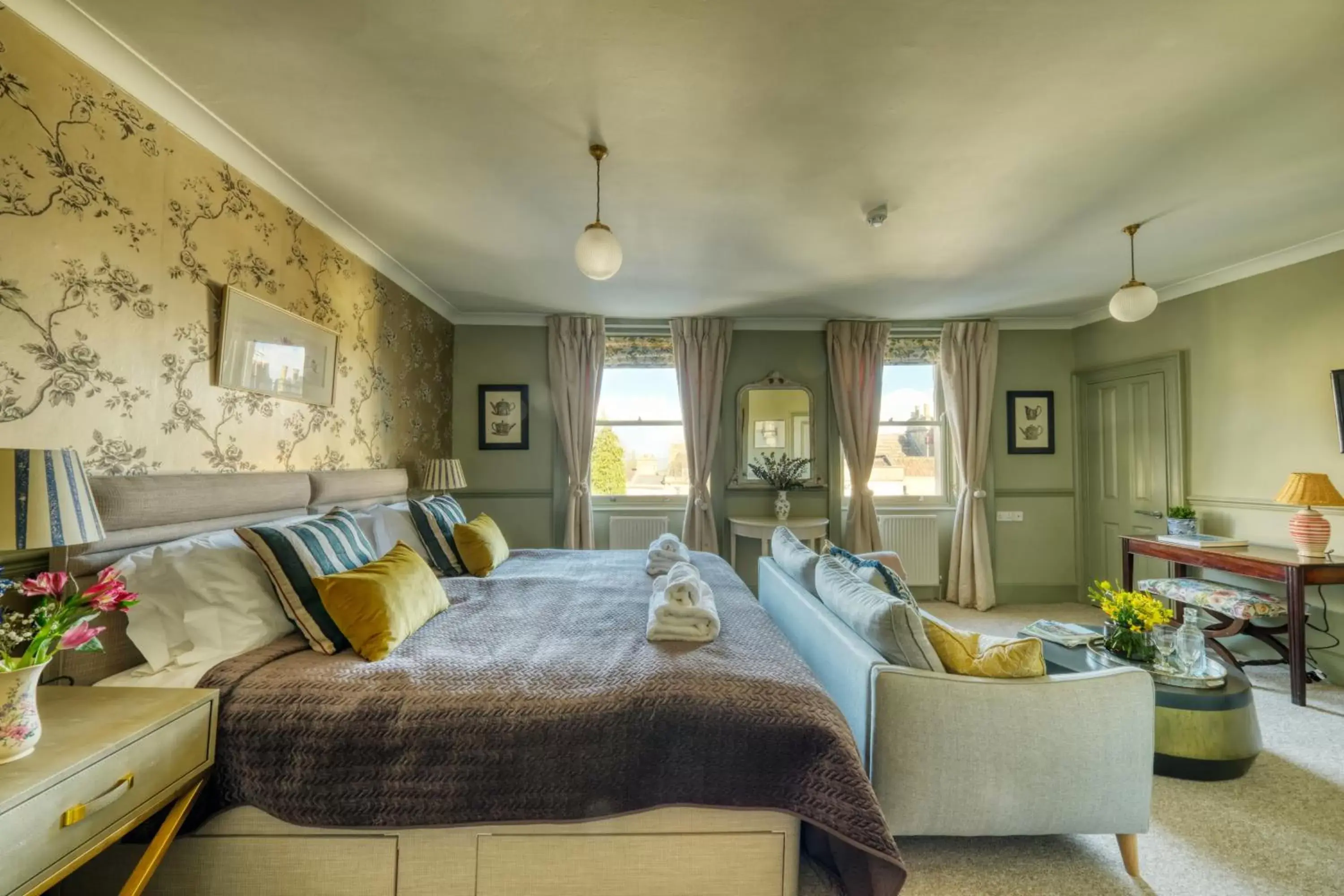 Superior Deluxe Double or Twin Room in Hill House Superior Deluxe Double or Twin Room in Hill House