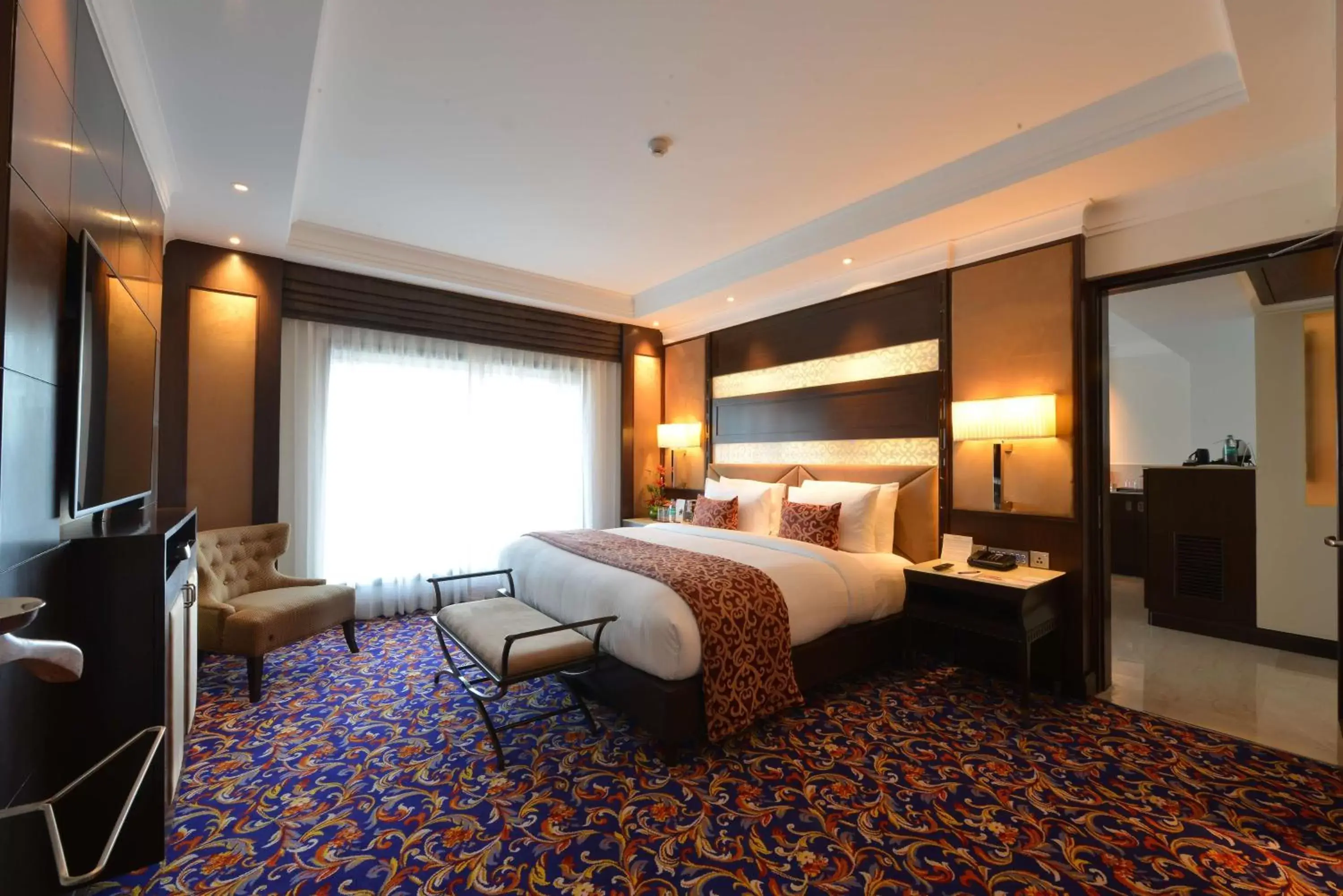 Photo of the whole room, Bed in Ramada Plaza Chennai