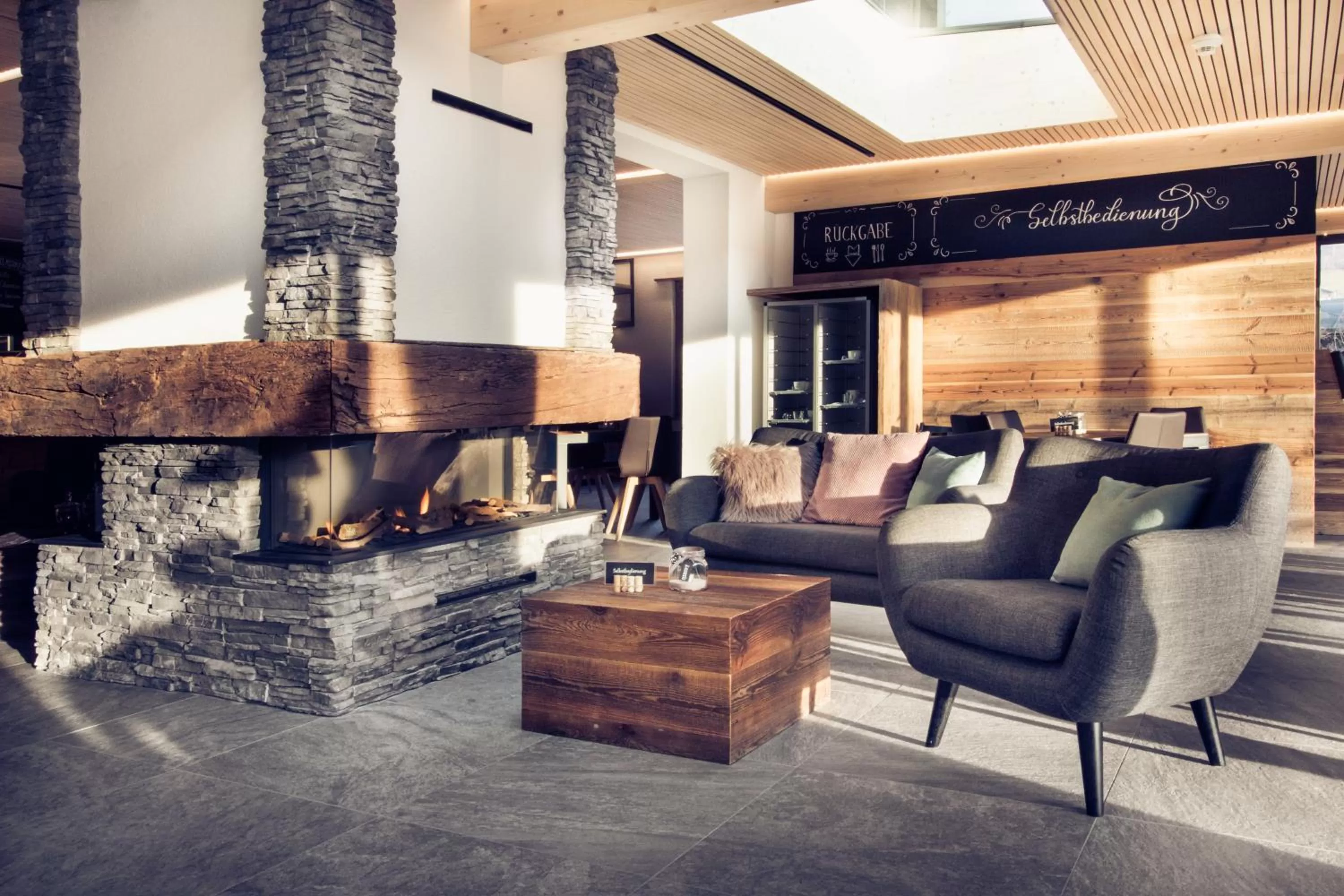 Restaurant/places to eat in Frutigresort