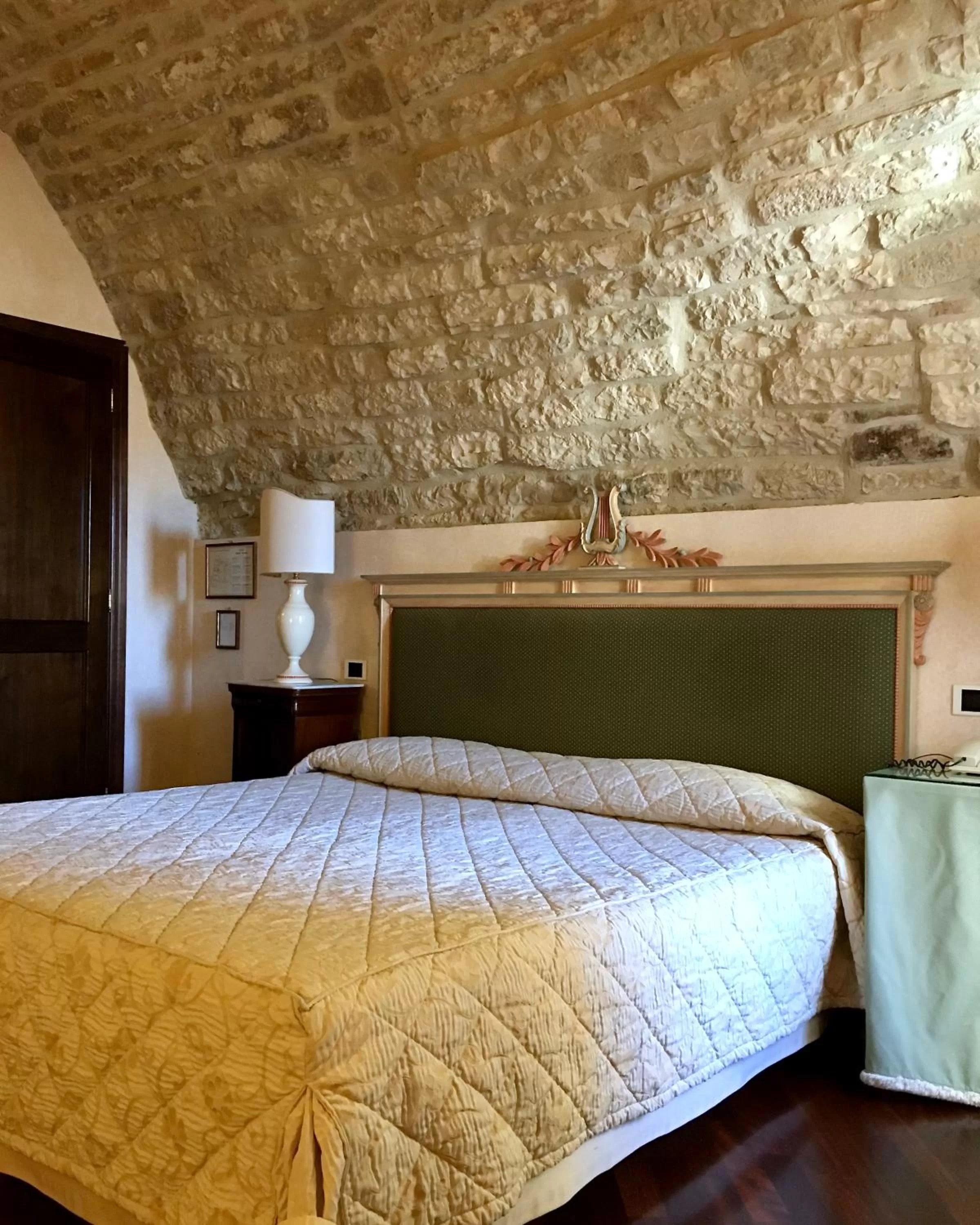 Photo of the whole room, Bed in Relais Ducale