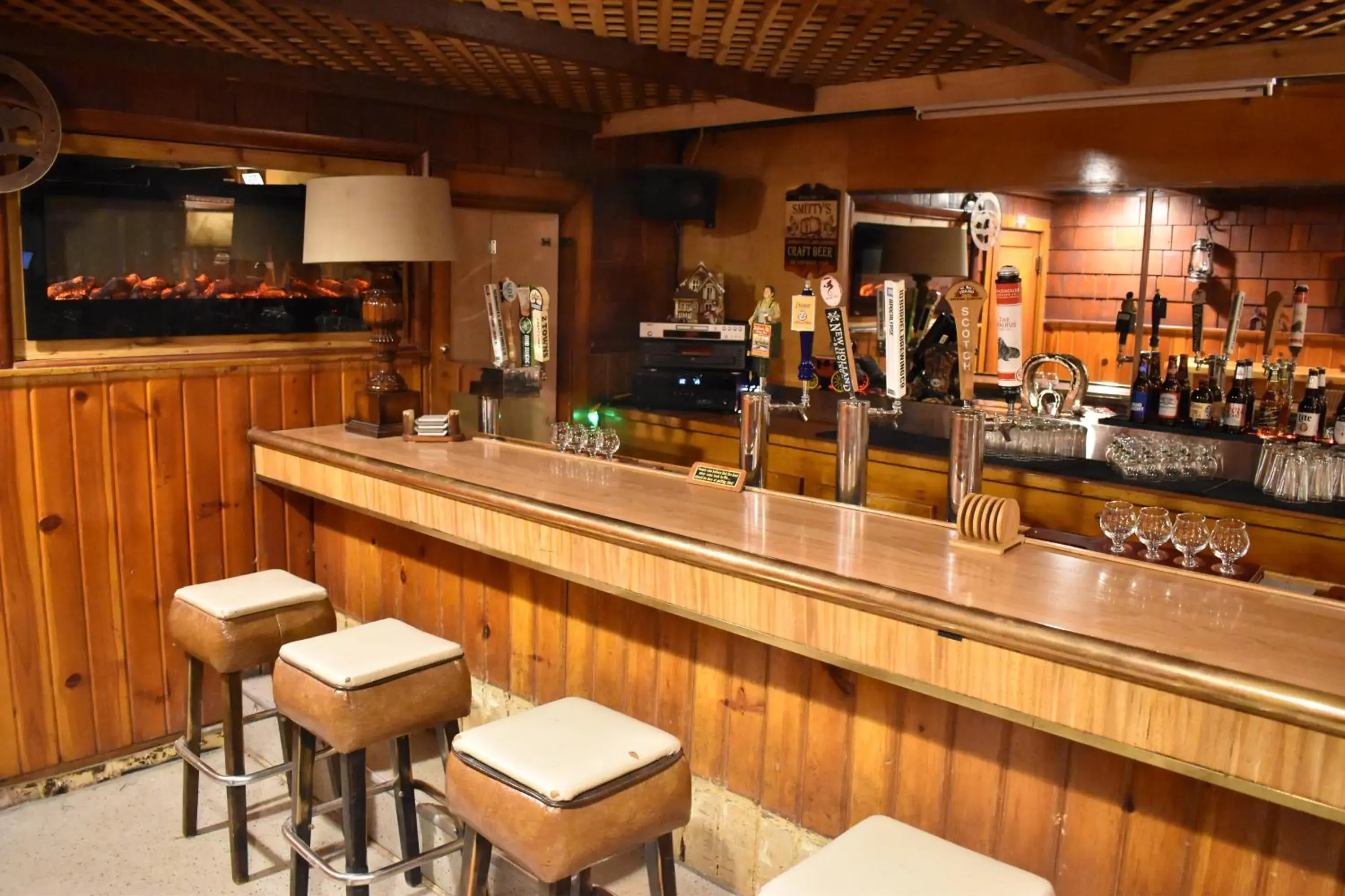 Lounge or bar, Lounge/Bar in Silver Horseshoe Inn