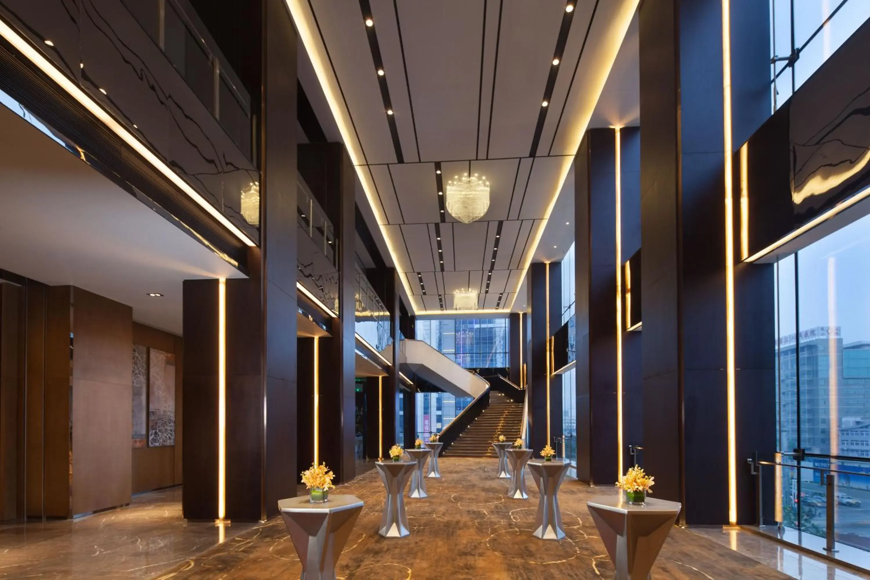 Meeting/conference room, Restaurant/Places to Eat in Crowne Plaza Kunshan, an IHG Hotel