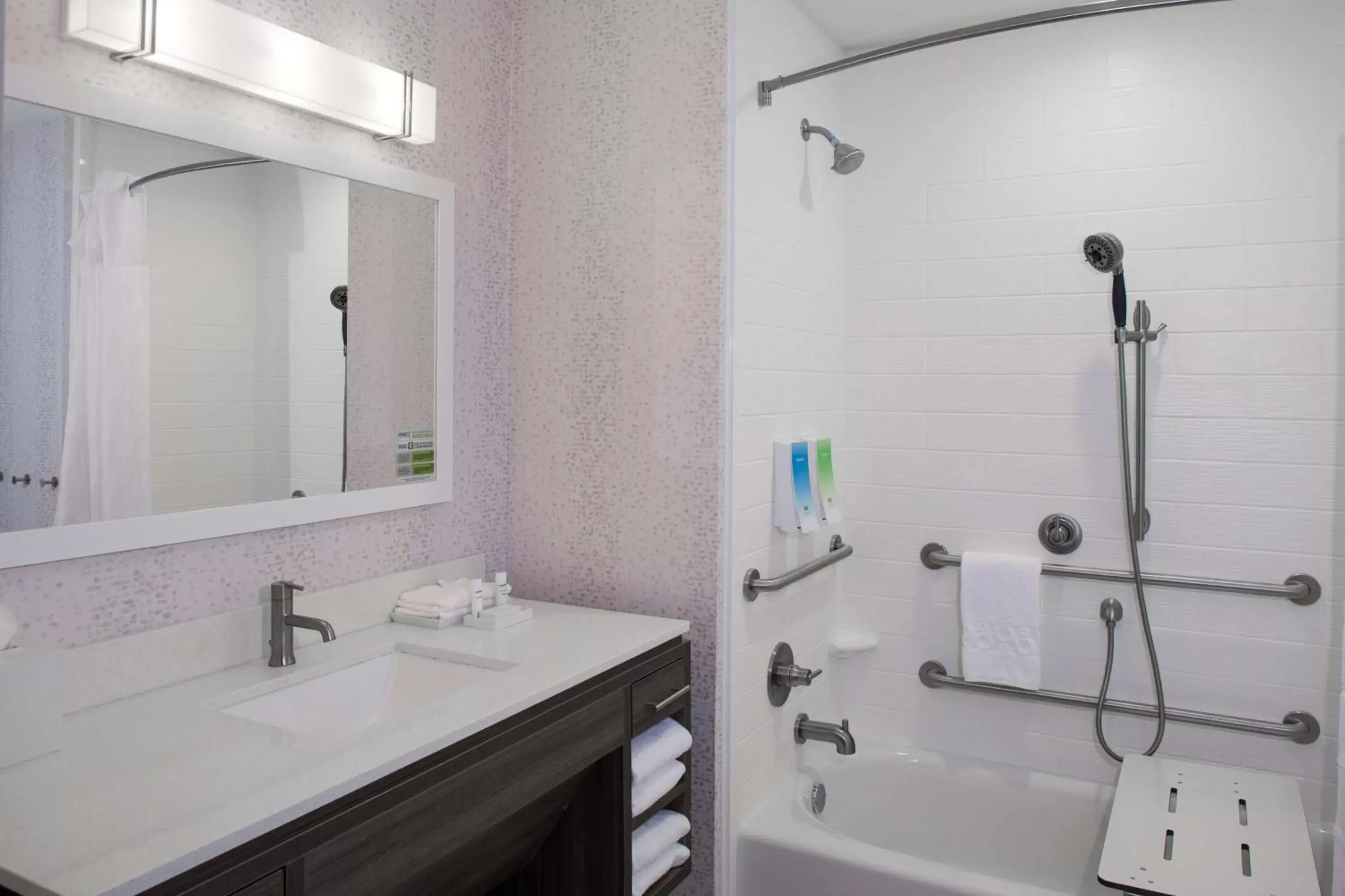 Bathroom in Home2 Suites By Hilton Lake Charles