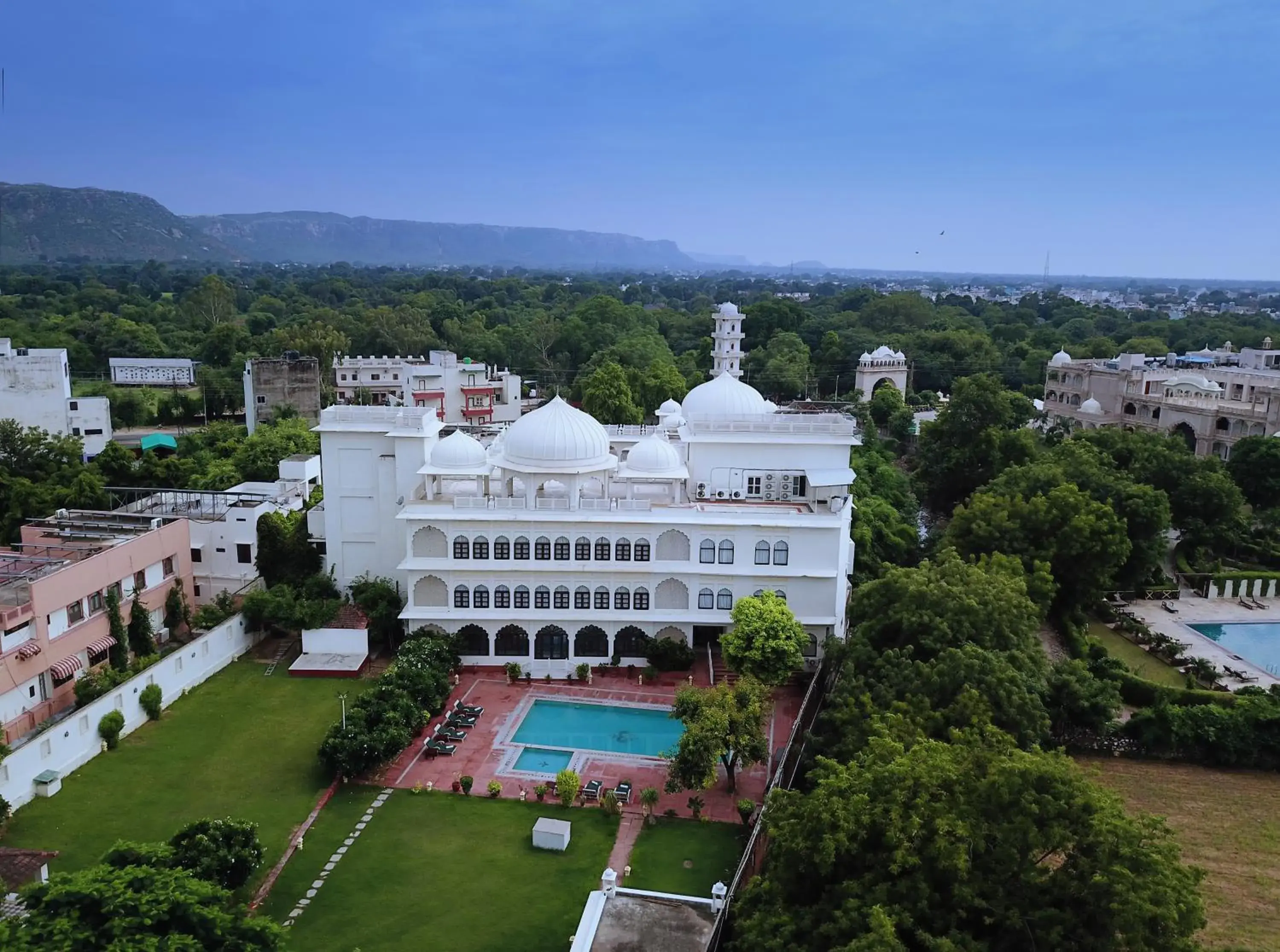 Bird's eye view, Bird's-eye View in Anuraga Palace