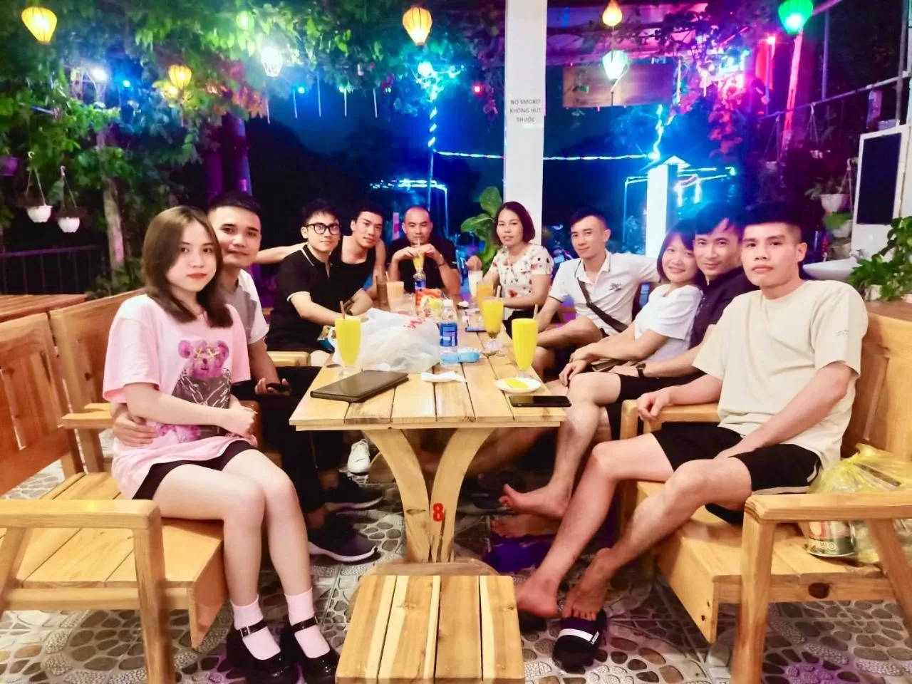 Restaurant/places to eat in Ha Lan Homestay