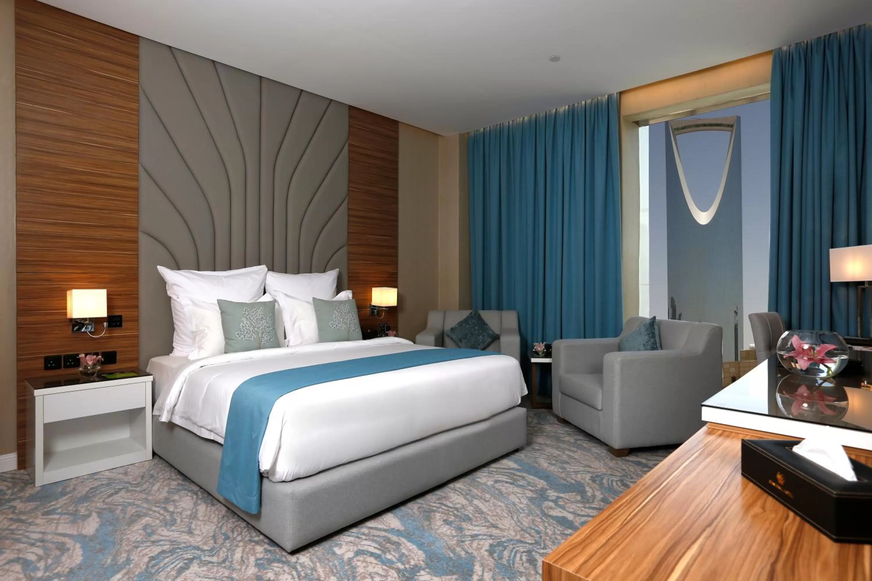 Bedroom, Bed in Cantonal Hotel by Warwick