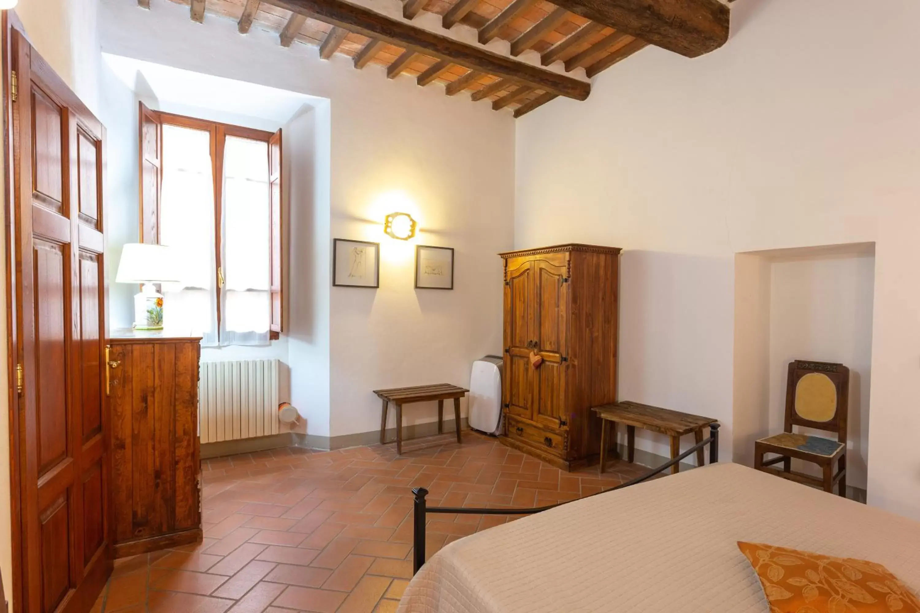 Bedroom, TV/Entertainment Center in Residenza d'Epoca Palazzo Malfatti