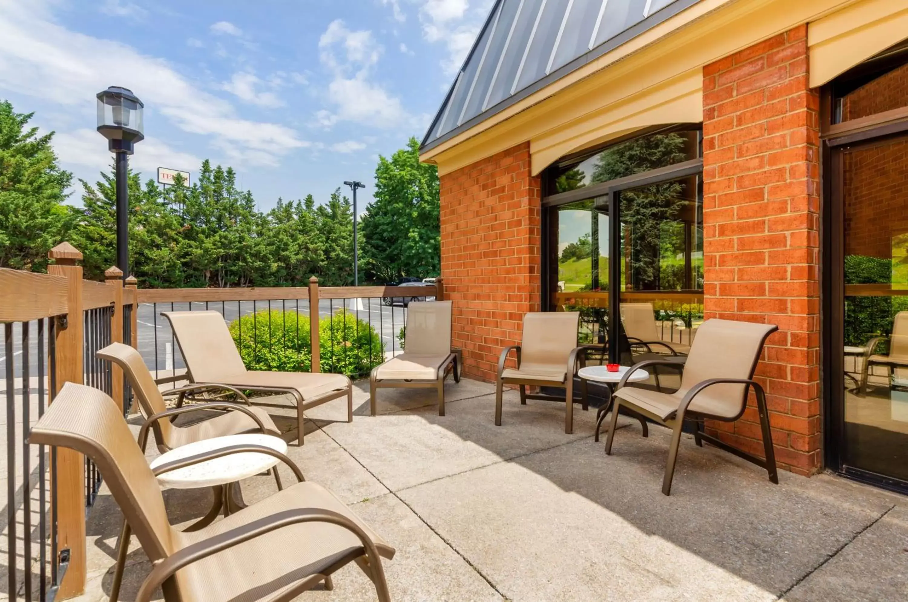 Property building in Best Western Staunton Inn Property building in Best Western Staunton Inn