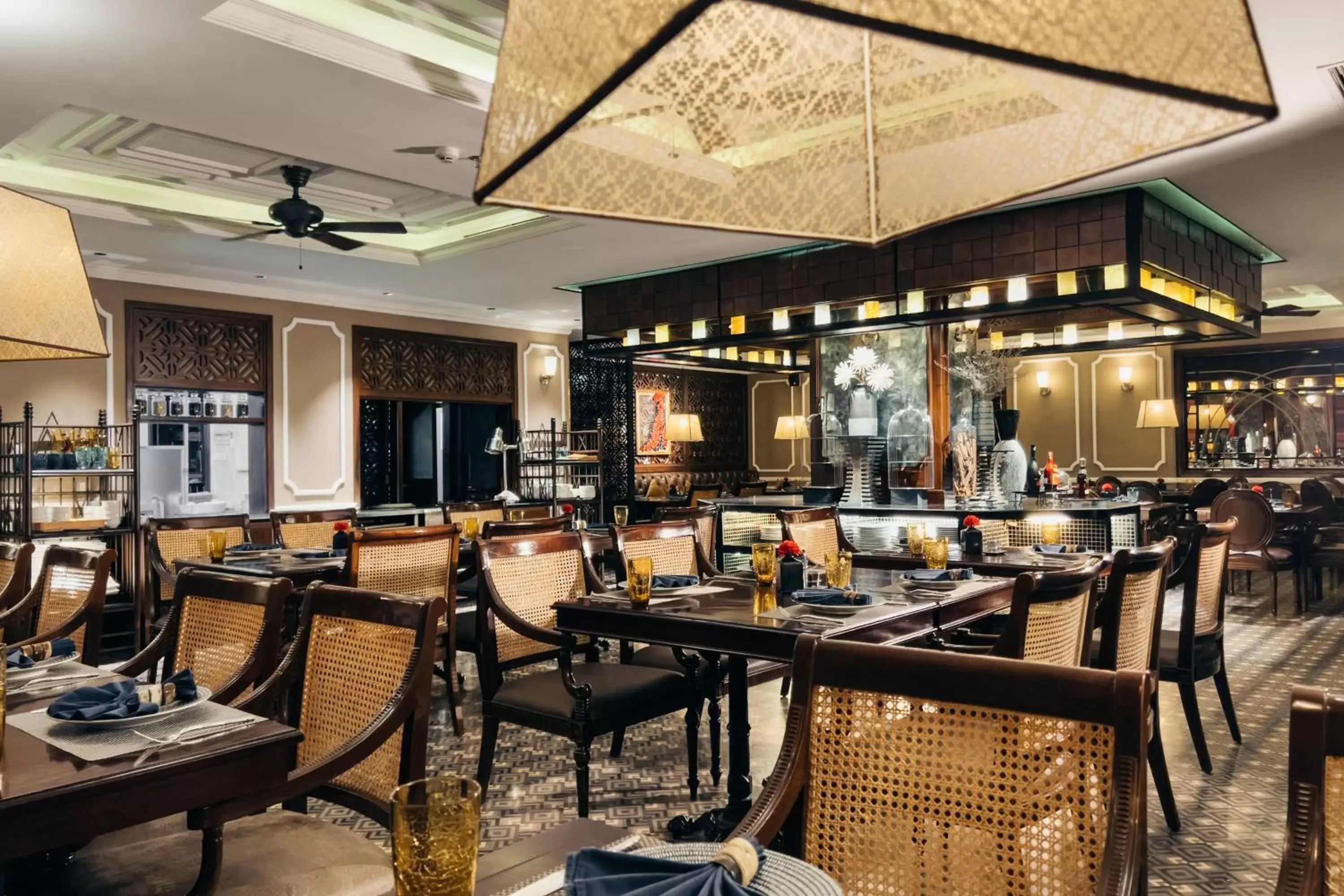 Restaurant/Places to Eat in Hanoi La Siesta Hotel & Spa