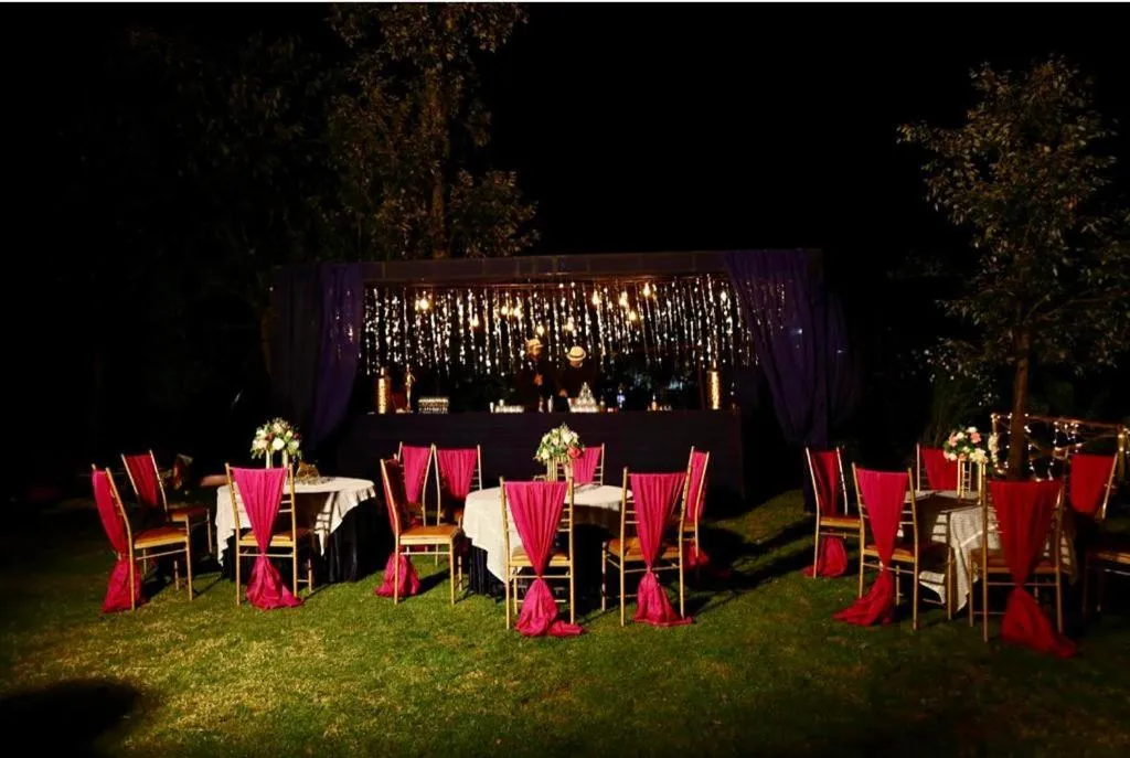 Seating area in The Mountain Quail