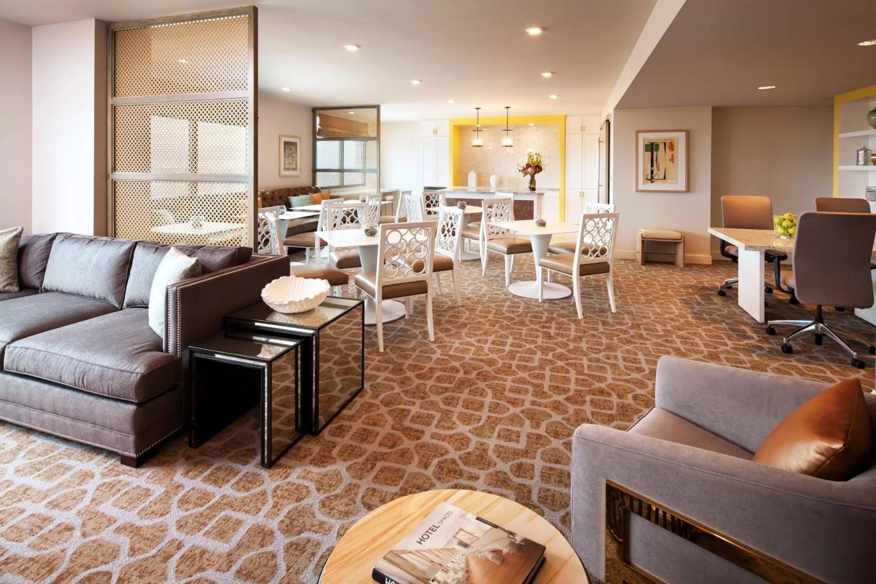 Lounge or bar in Sheraton McKinney