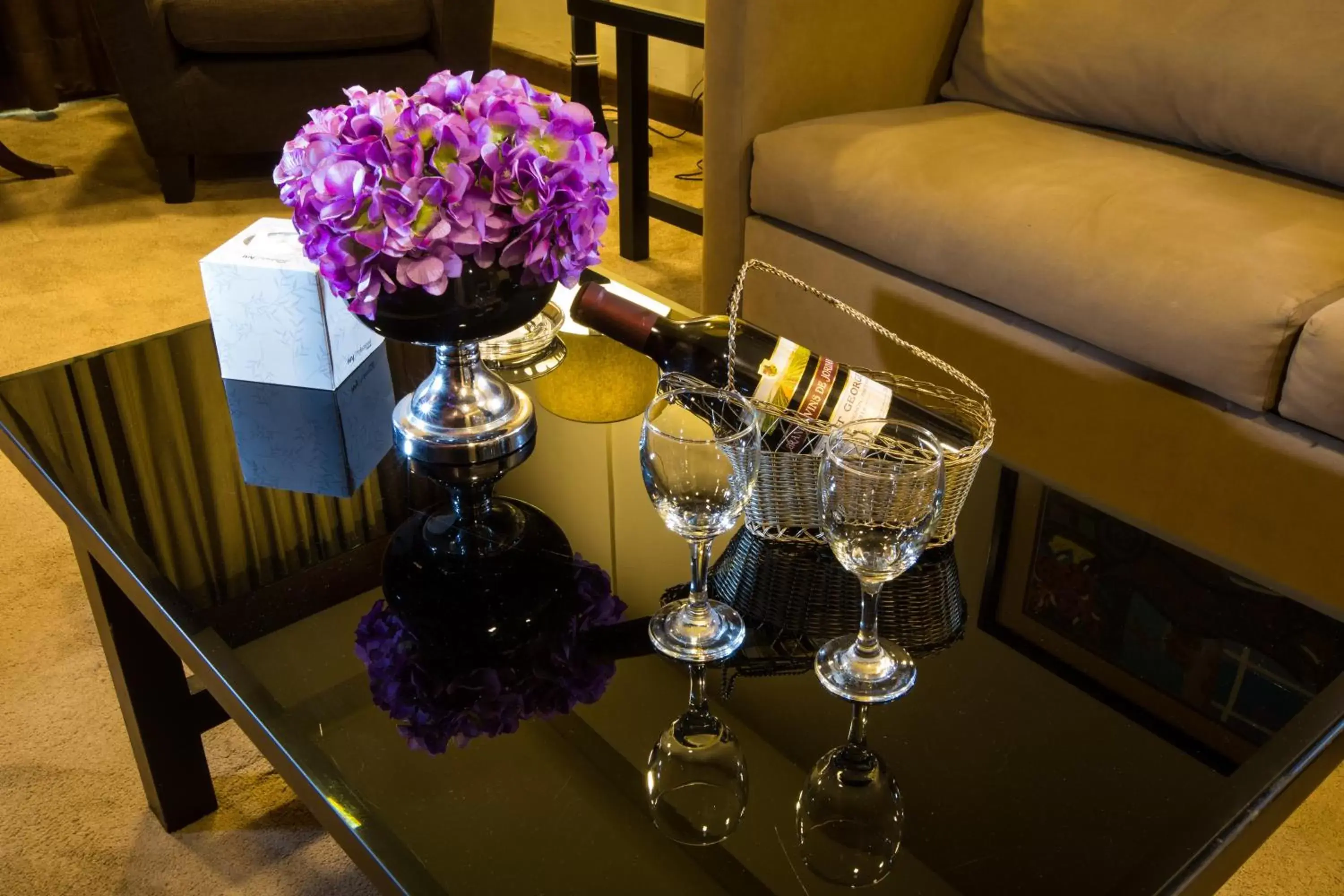 Seating area, Drinks in Century Park Hotel