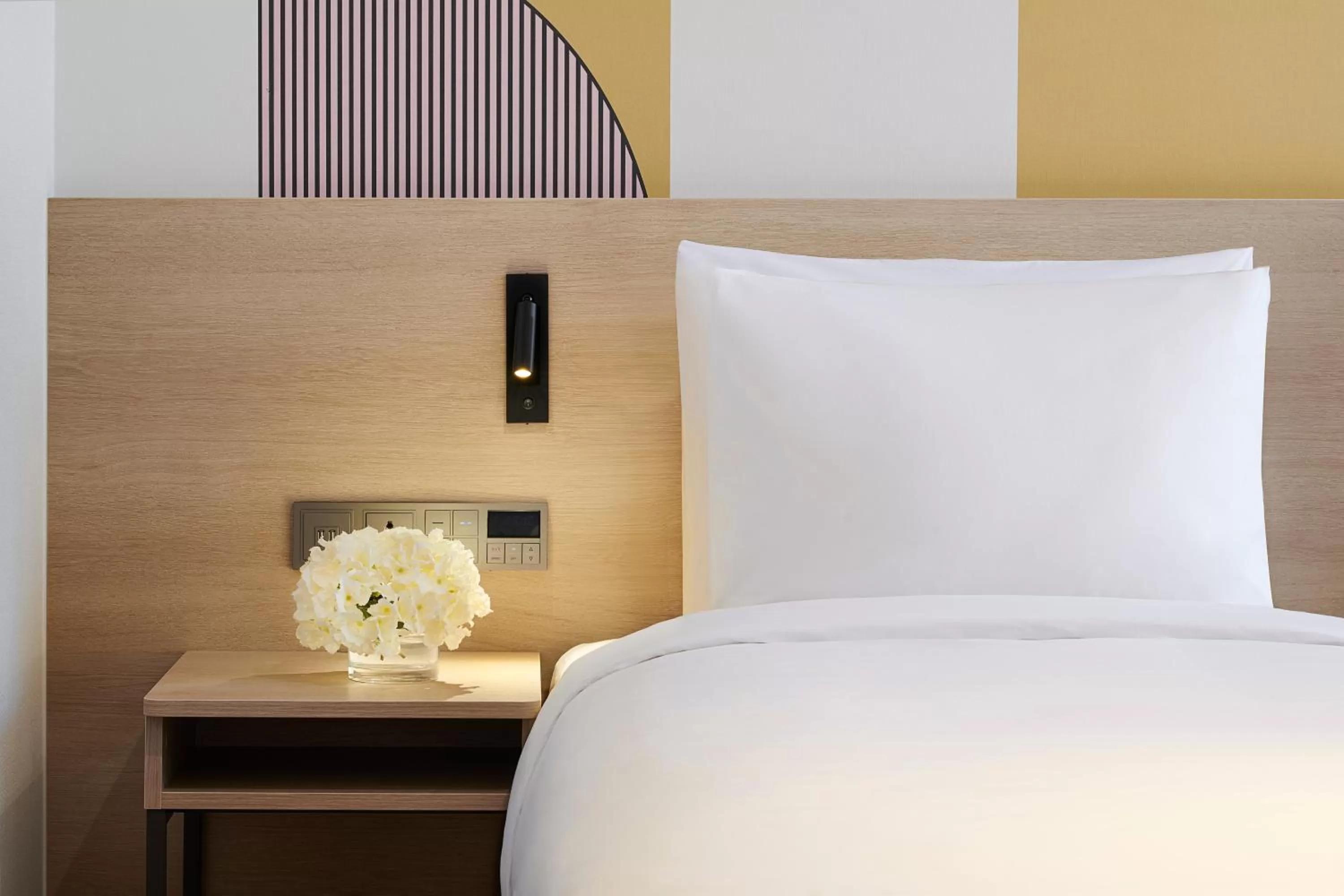 Bed in ibis Styles Ambassador Incheon Airport T2