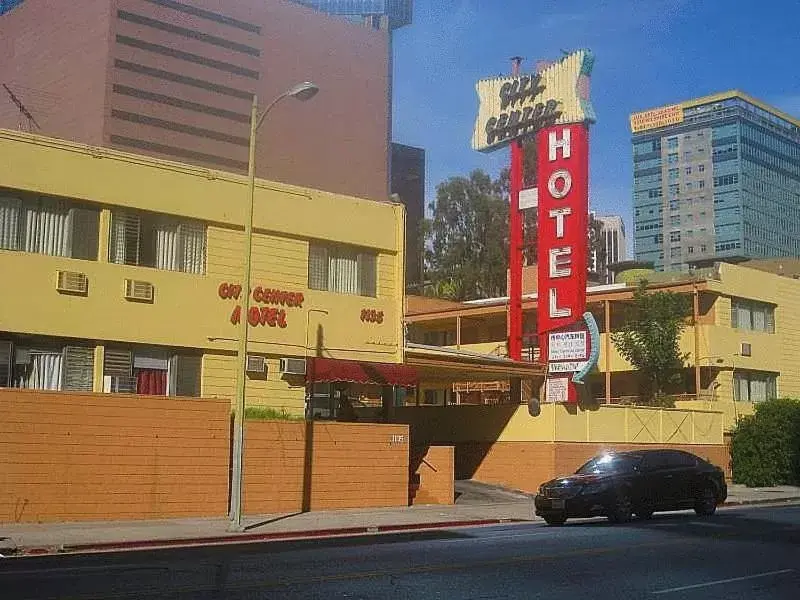 Facade/entrance, Property Building in City Center Hotel Los Angeles