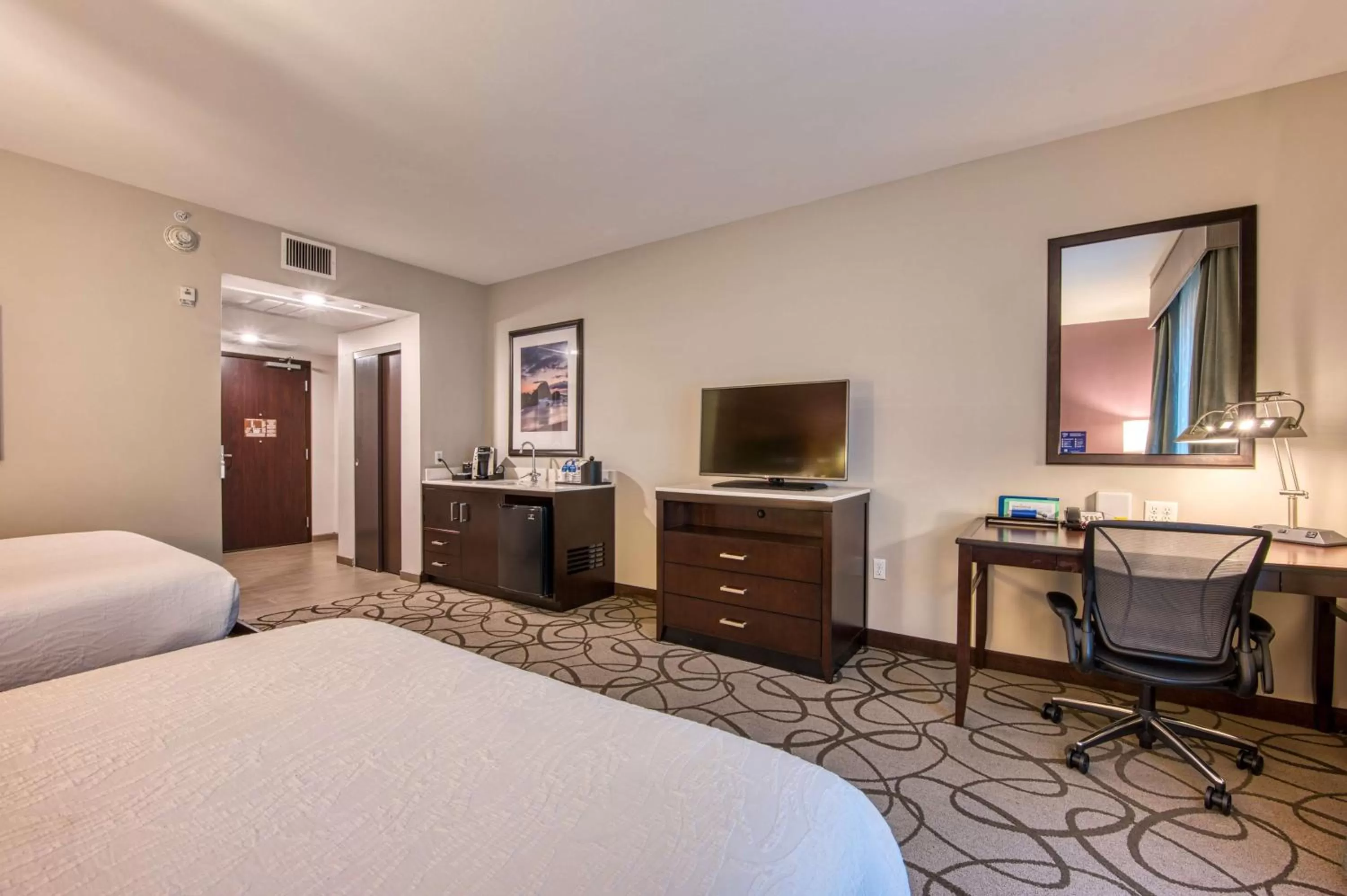 Bedroom, Bed in Hilton Garden Inn Irvine/Orange County Airport