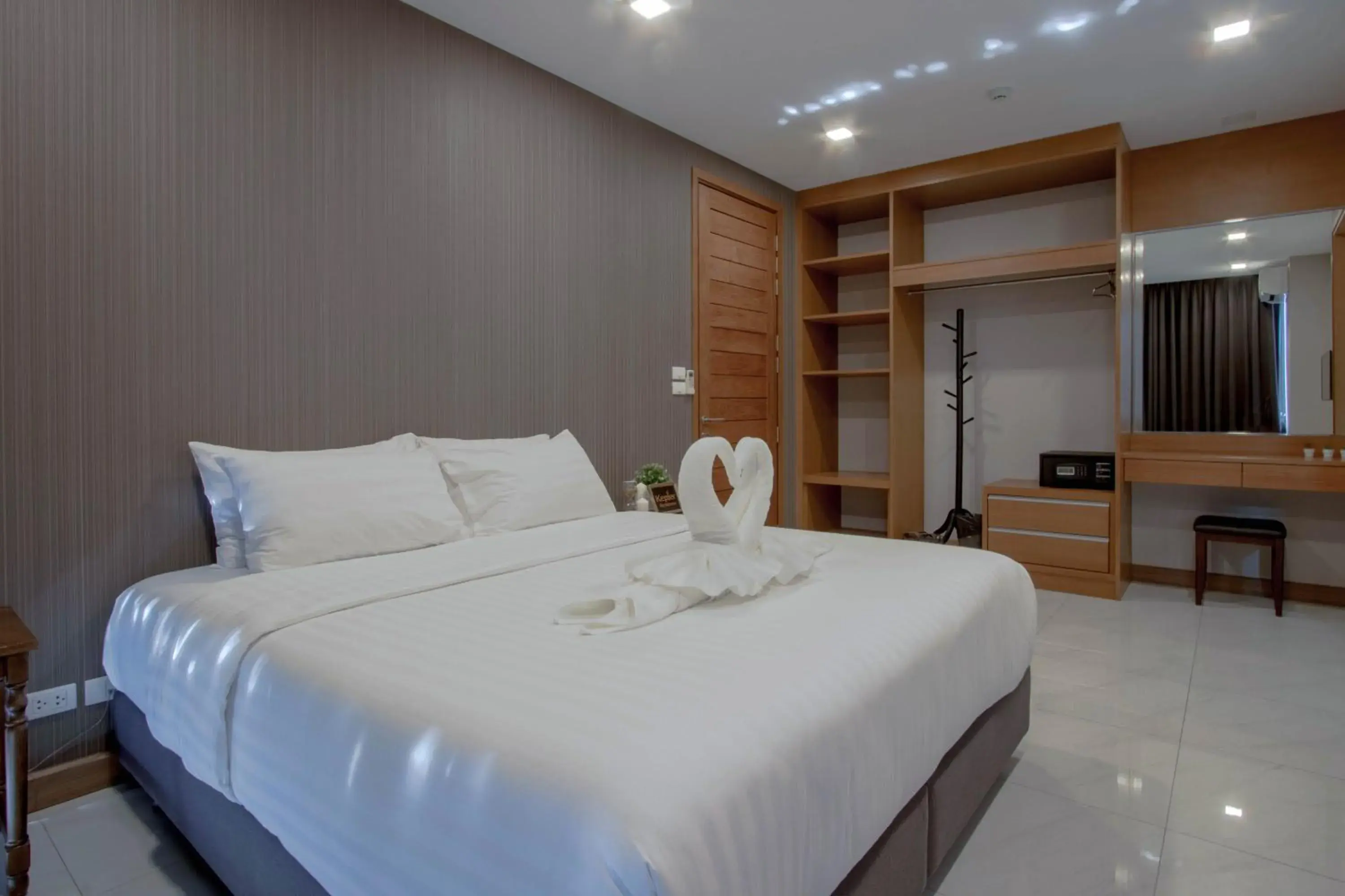 Bed in Kepler Residence Bangkok