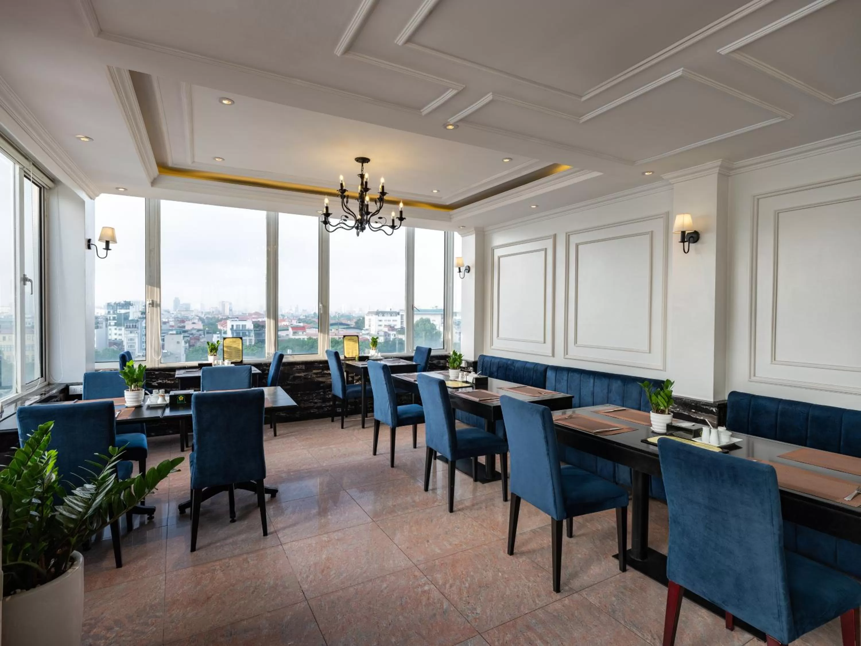 Restaurant/places to eat in The Flower Boutique Hotel & Travel