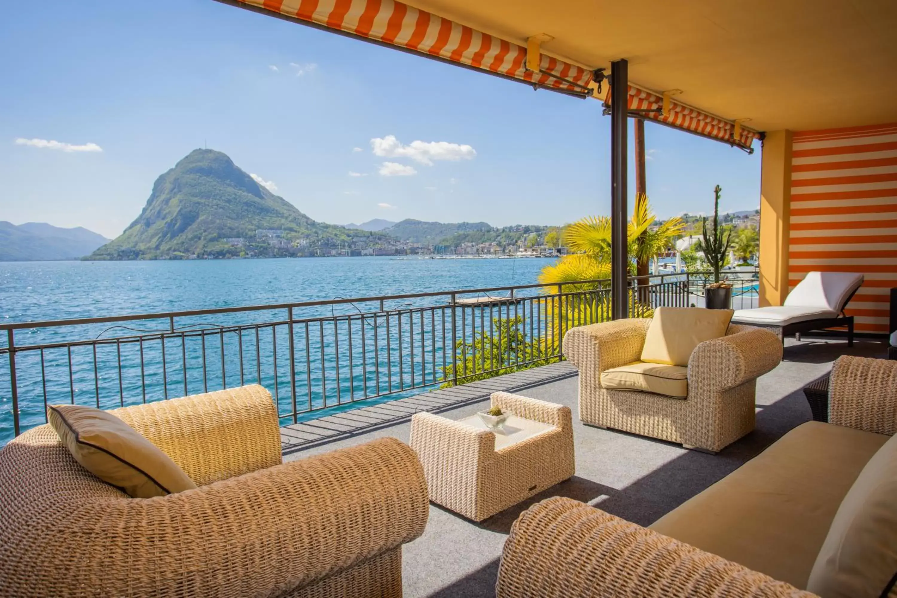 Swimming pool in Grand Hotel Villa Castagnola