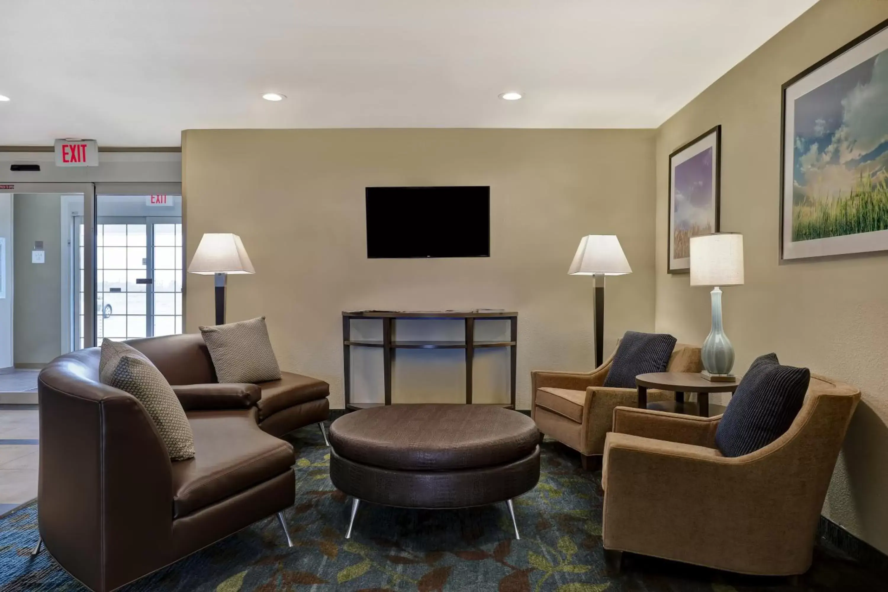 Property building, Seating Area in Candlewood Suites Indianapolis - South, an IHG Hotel