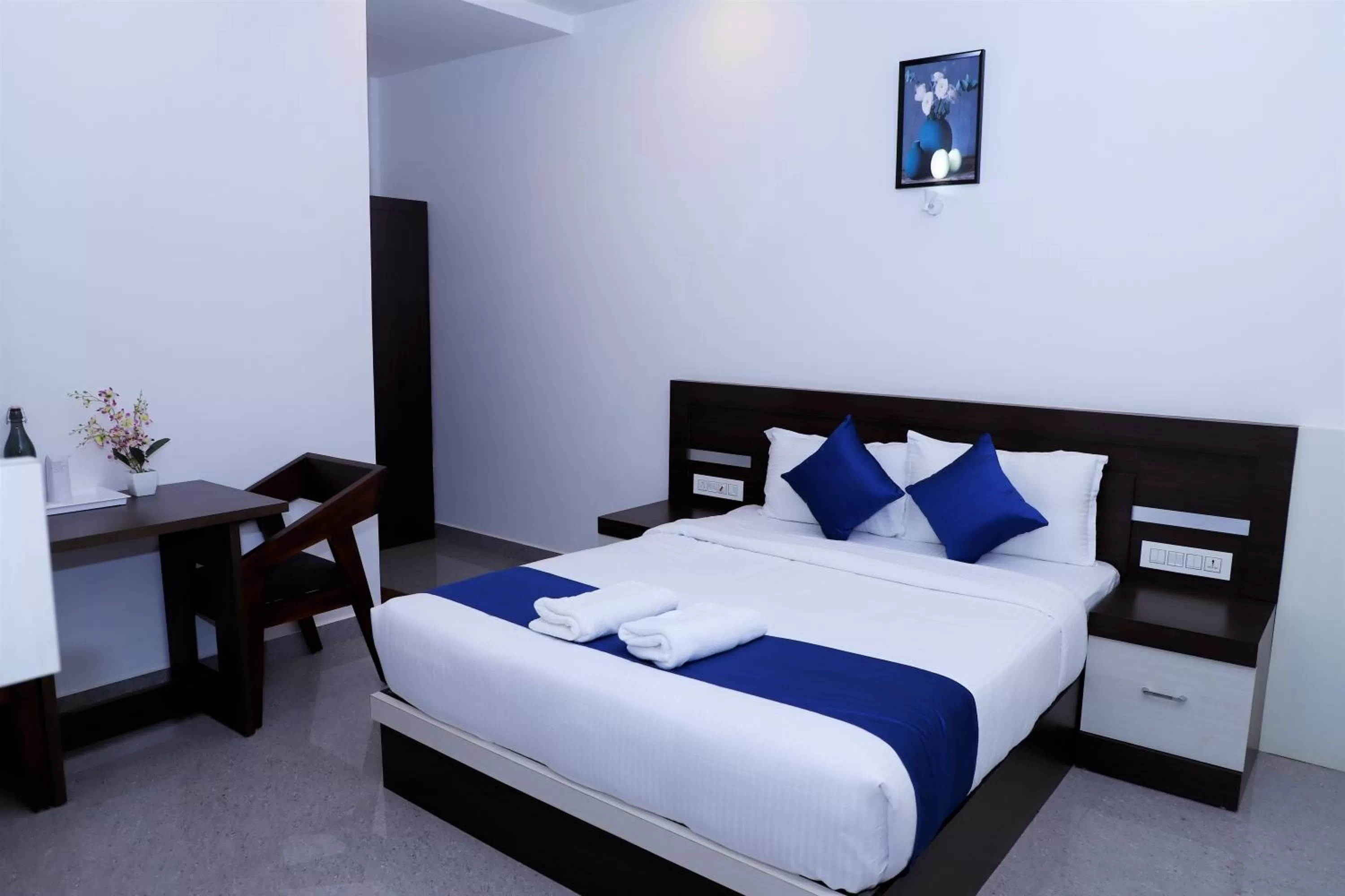 Bedroom, Bed in Casillda Munnar