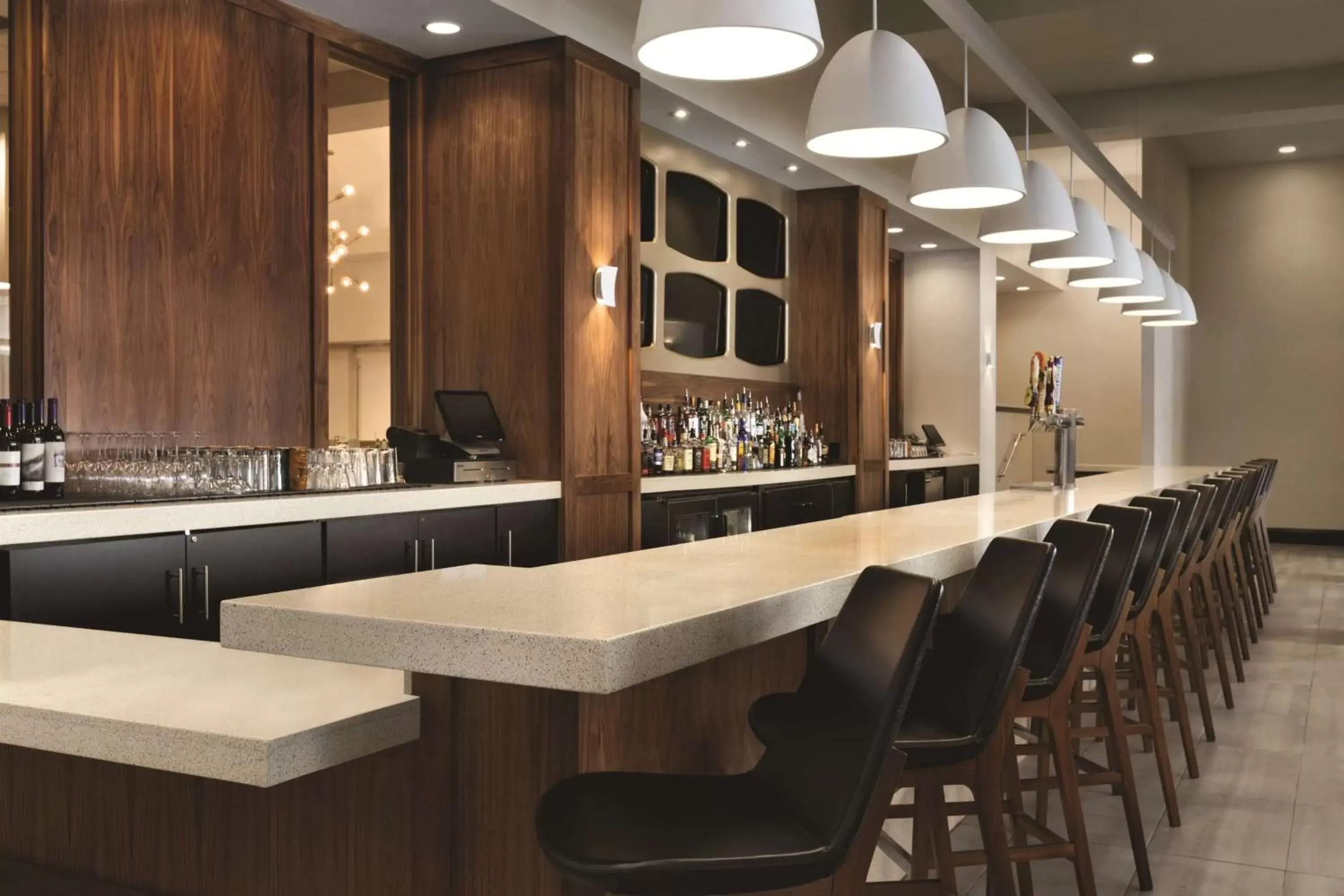 Lounge or bar, Lounge/Bar in The American Hotel Atlanta Downtown-a Doubletree by Hilton