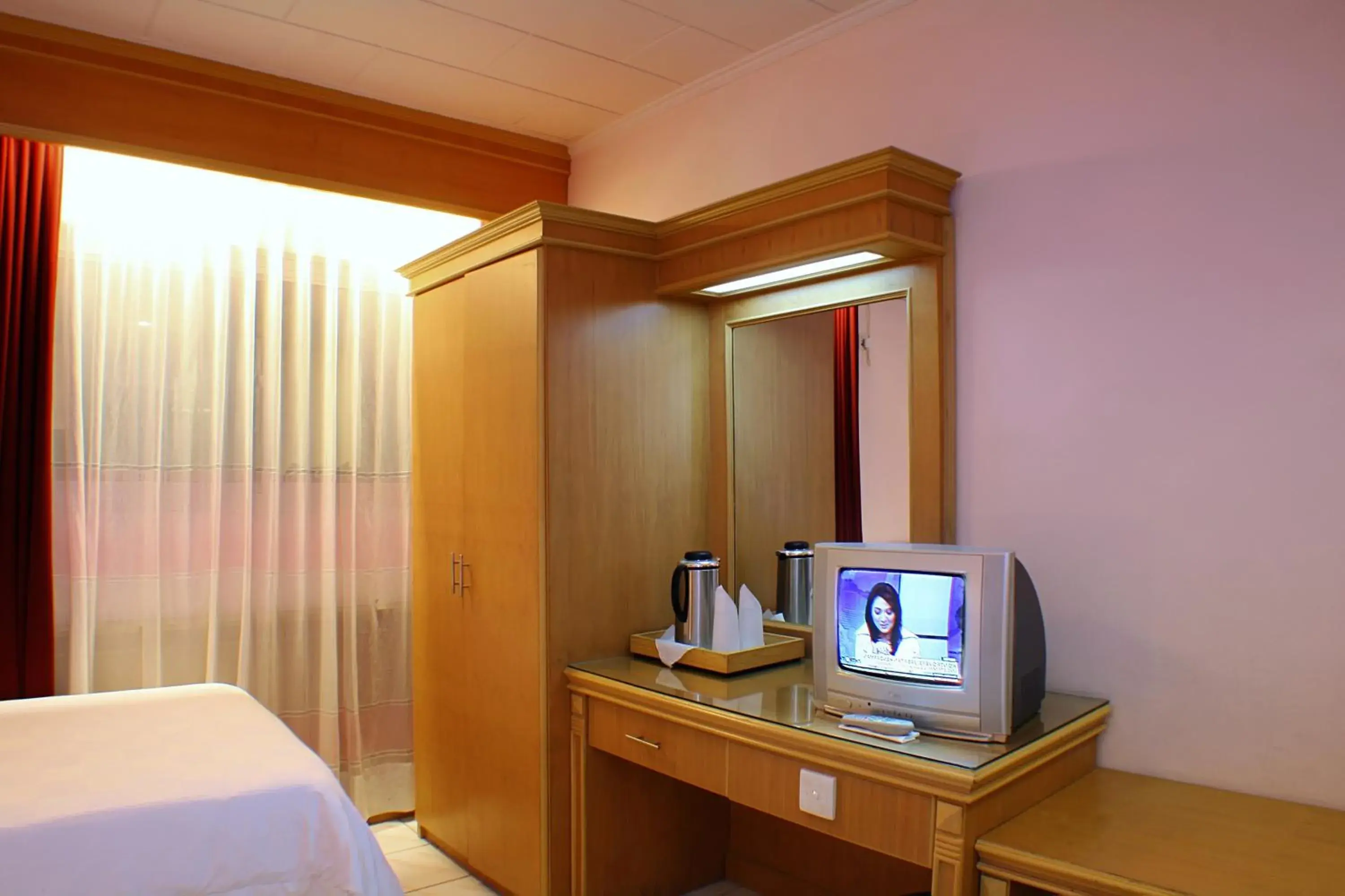 TV/Entertainment Center in Hotel Hangtuah