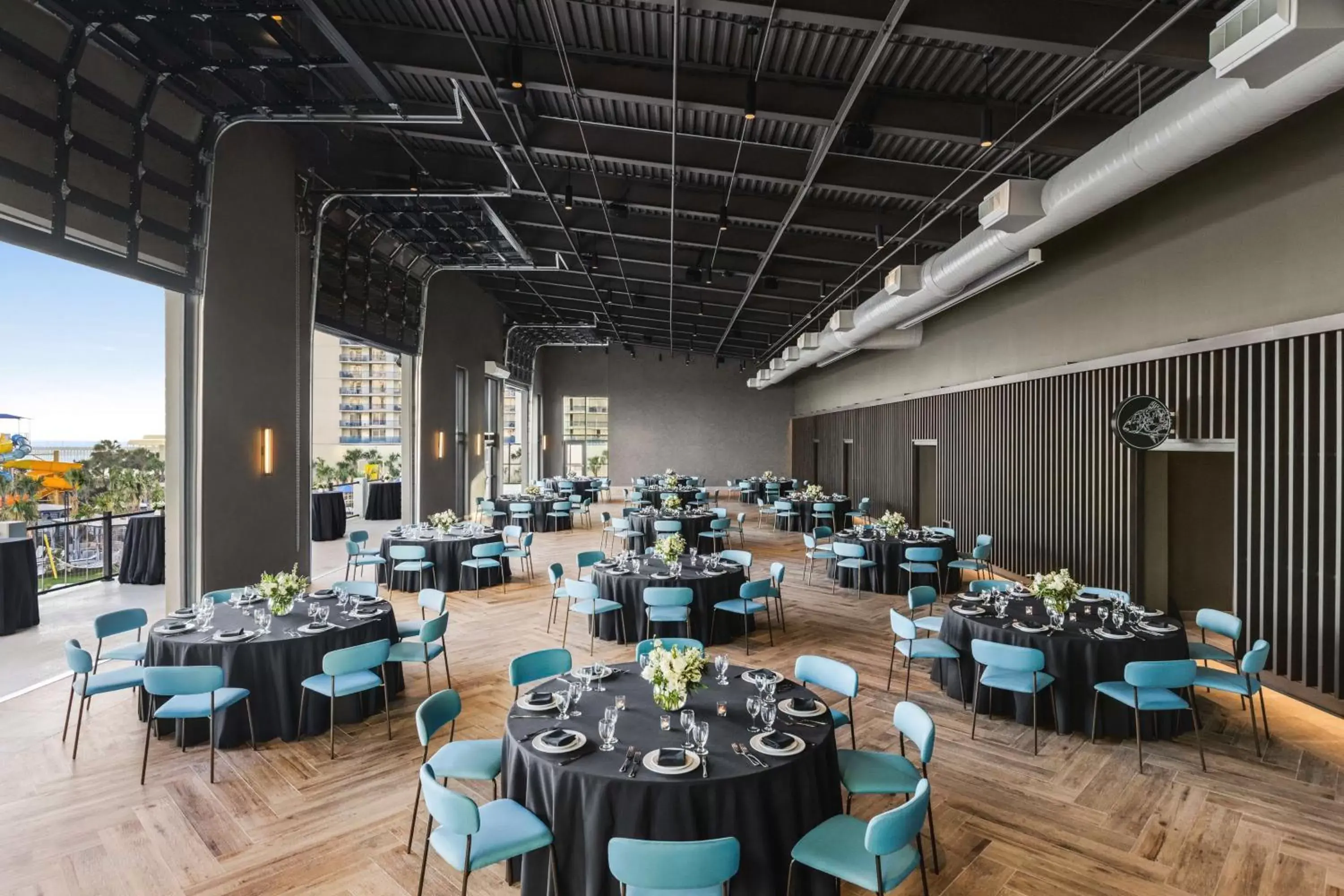 Meeting/conference room, Restaurant/Places to Eat in Embassy Suites by Hilton Myrtle Beach Oceanfront Resort