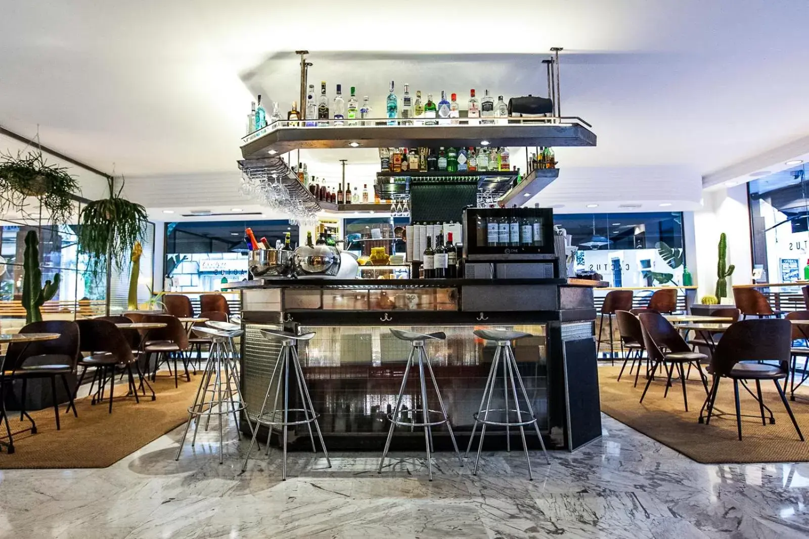 Restaurant/Places to Eat in Aparthotel Mariano Cubi Barcelona