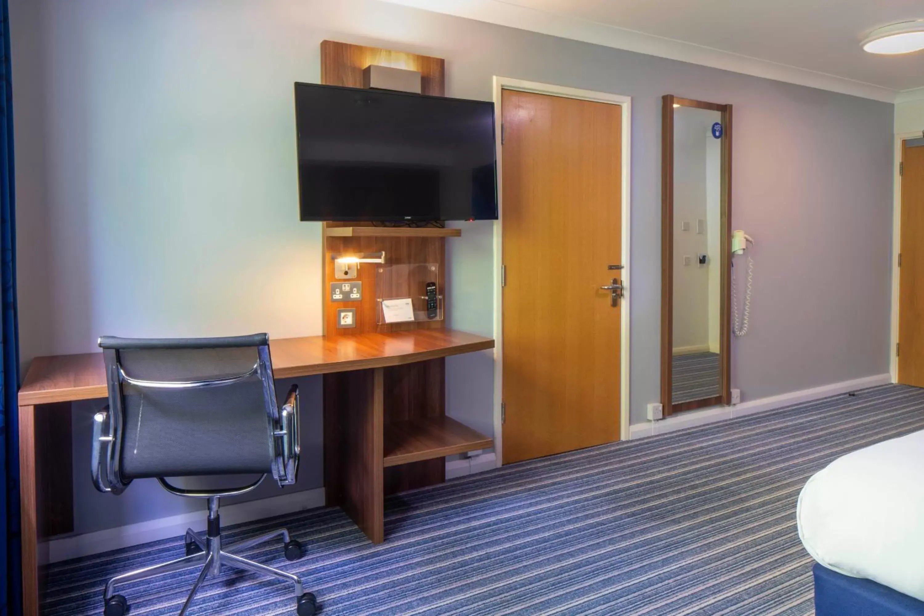 Double Room with Sofa Bed in Holiday Inn Express York, an IHG Hotel Double Room with Sofa Bed in Holiday Inn Express York, an IHG Hotel