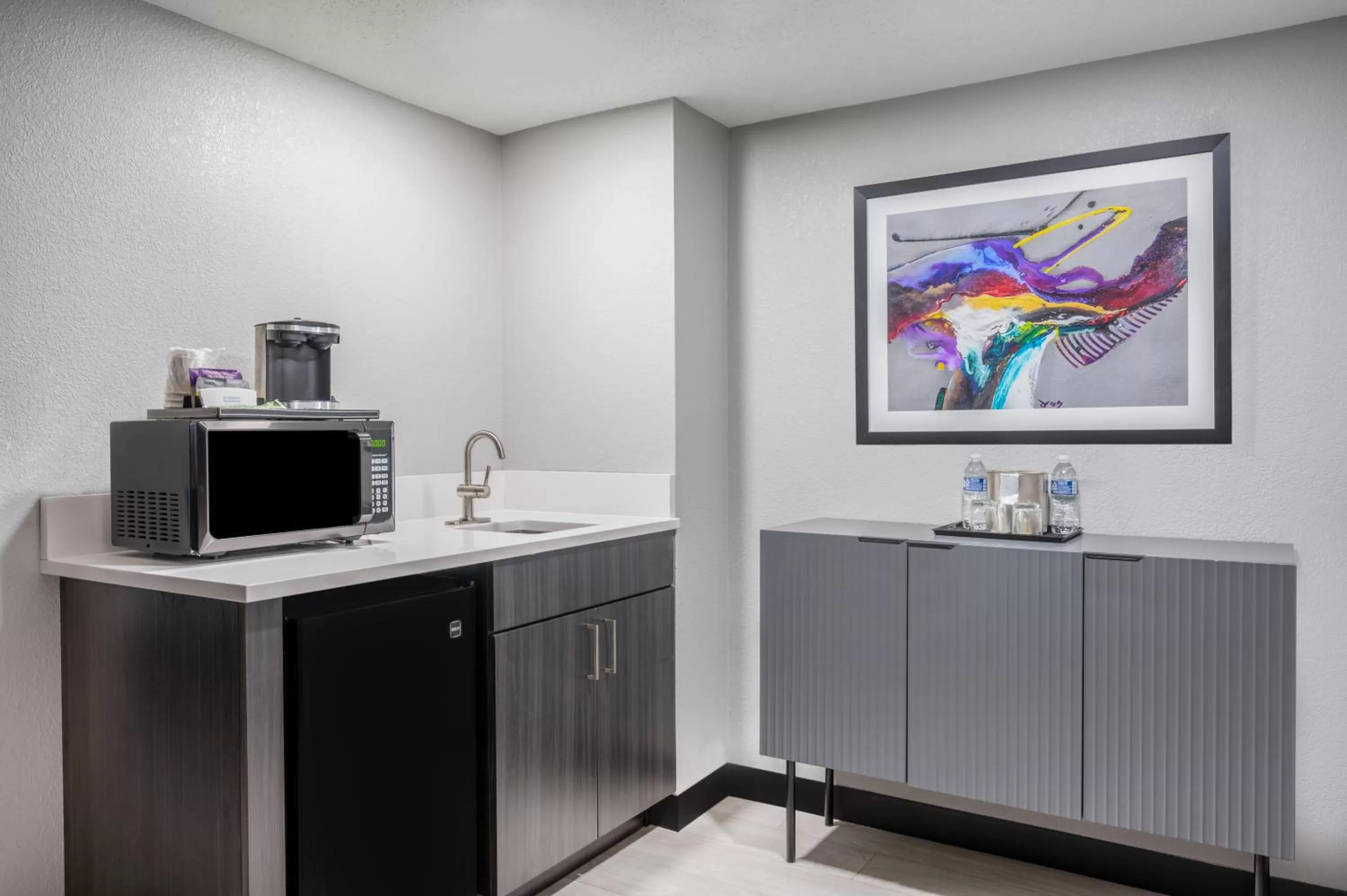 Coffee/tea facilities in Wyndham Indianapolis Airport