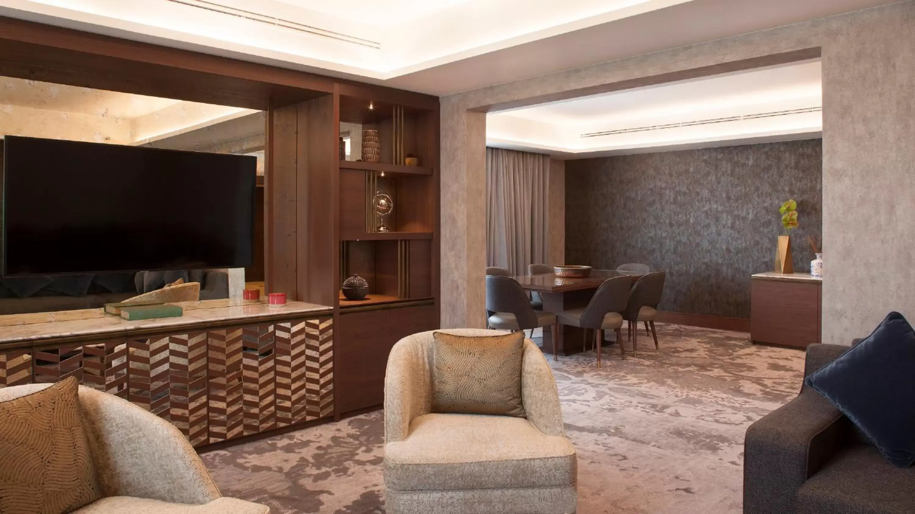 Photo of the whole room, TV/Entertainment Center in InterContinental Lisbon, an IHG Hotel