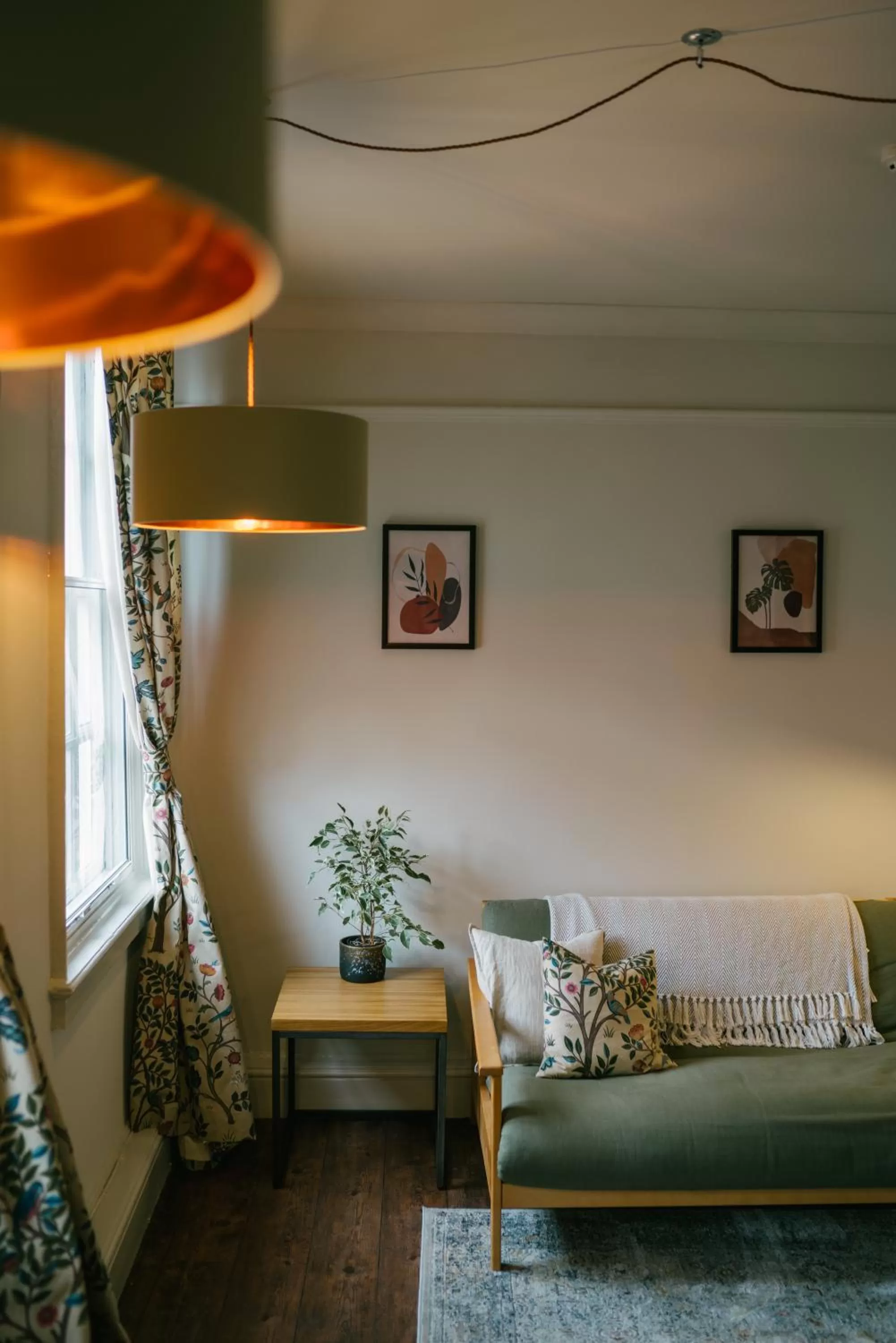 Living room, Bed in The Fort York