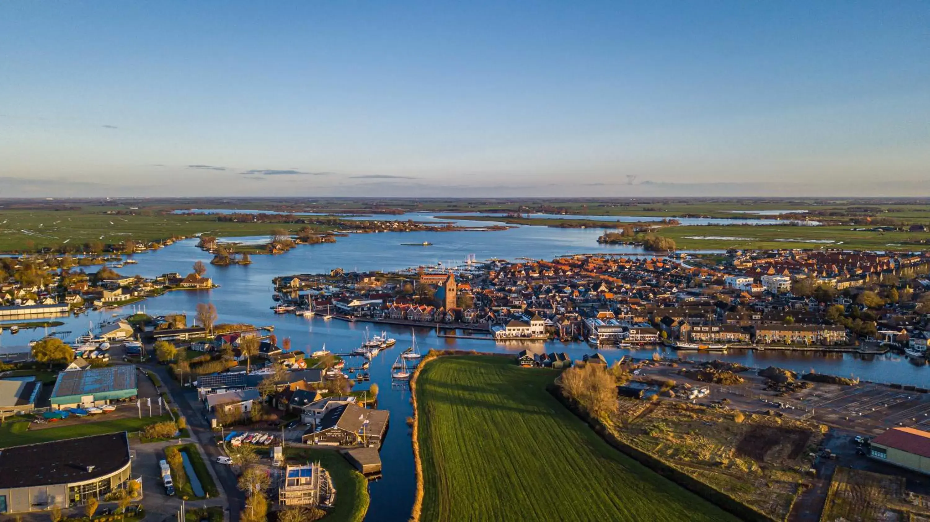 Bird's-eye View in De Thuiskamer in Grou als B&B of Vakantiehuis