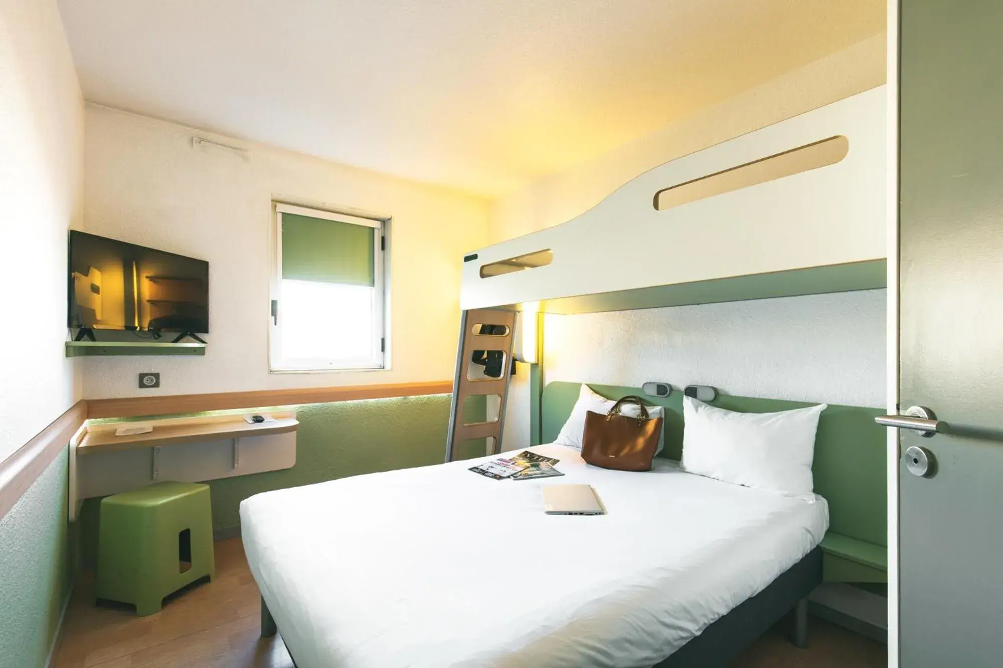 bunk bed, Bed in ibis budget Lyon Confluence