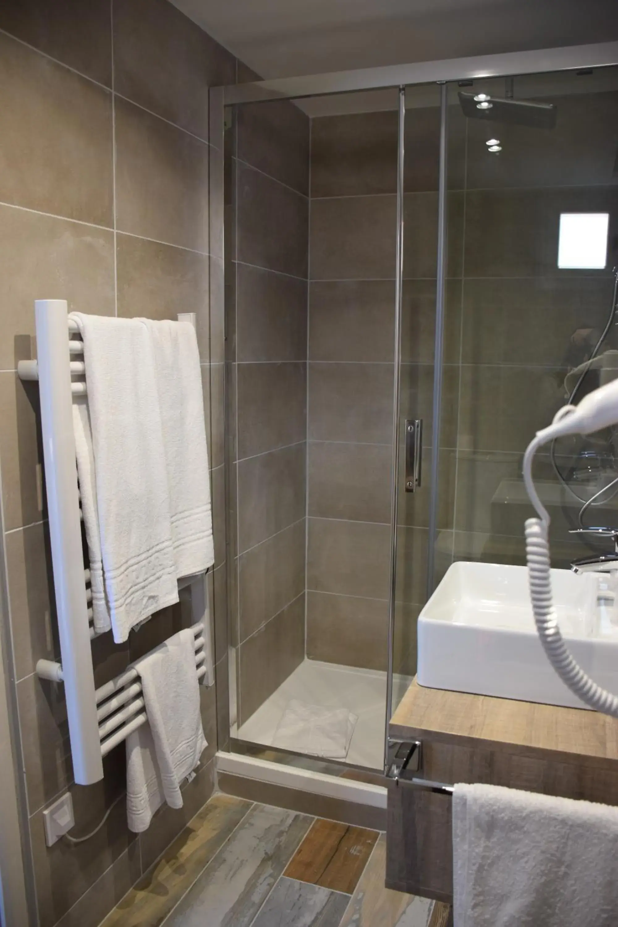 Bathroom in Hôtel Du Viaduc