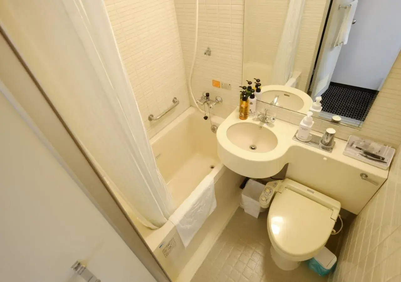 Bathroom in APA Hotel Nagano