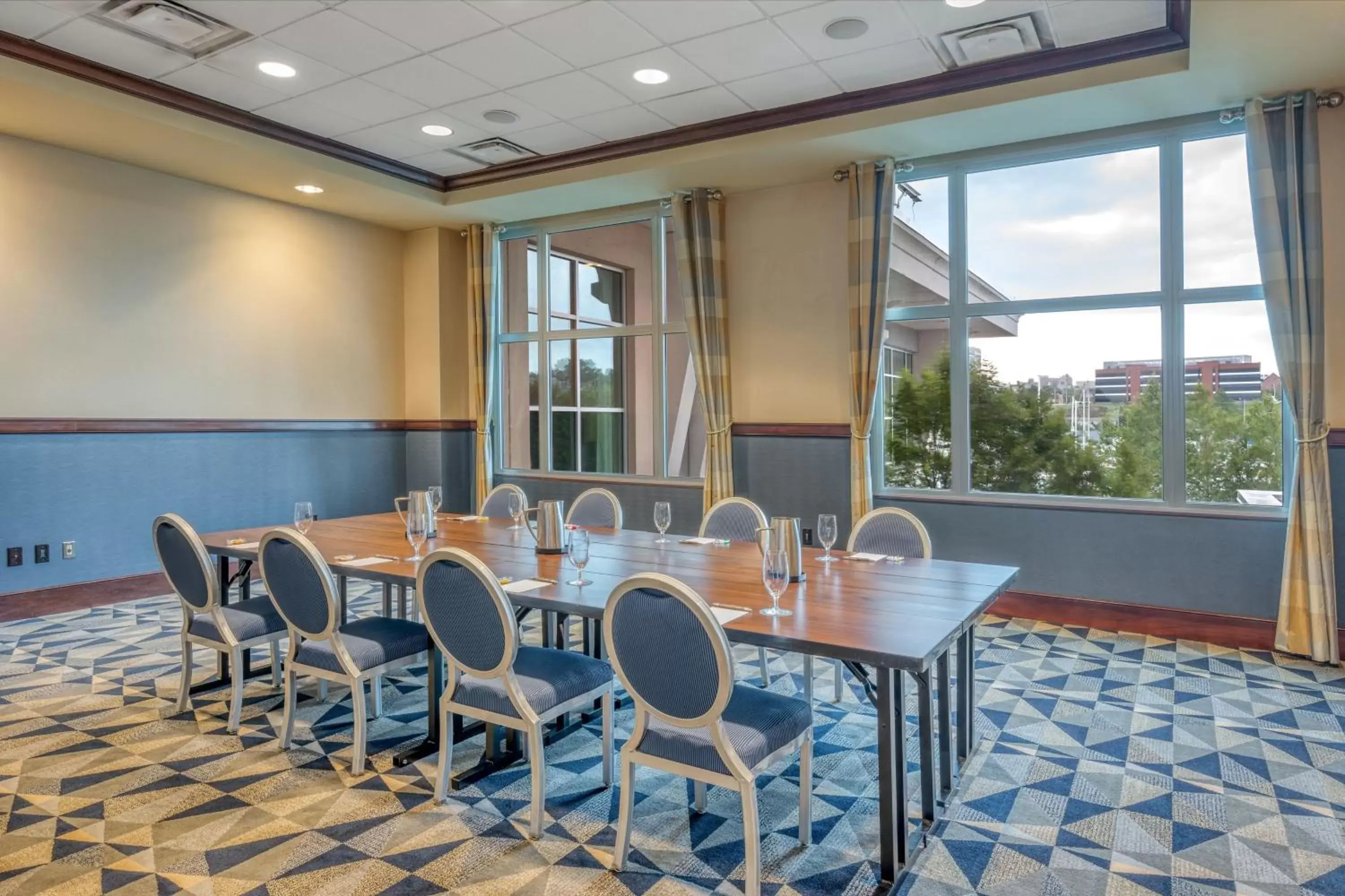 Meeting/conference room in Sheraton Erie Bayfront Hotel