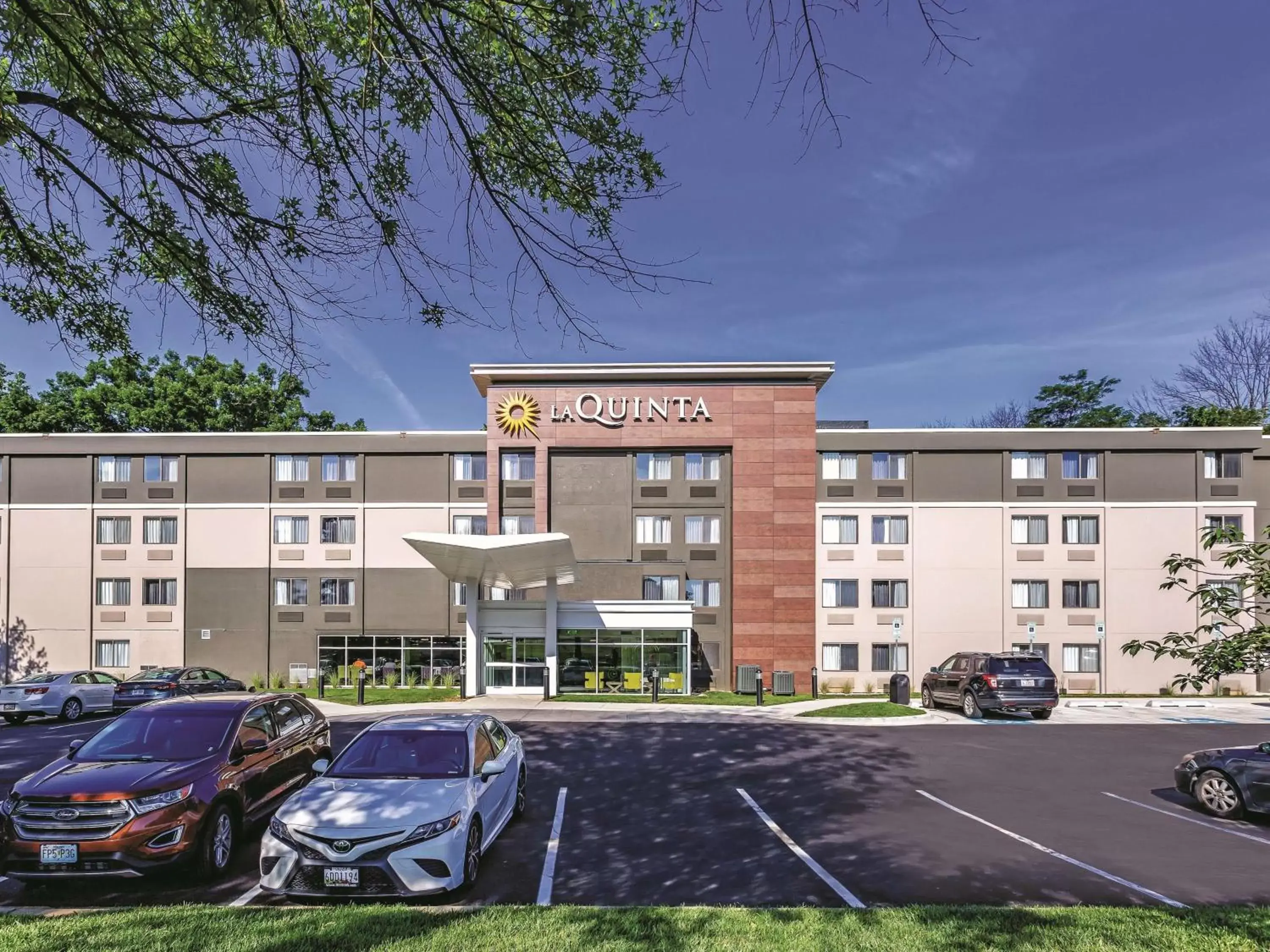 Property building in La Quinta by Wyndham Columbia / Fort Meade Property building in La Quinta by Wyndham Columbia / Fort Meade