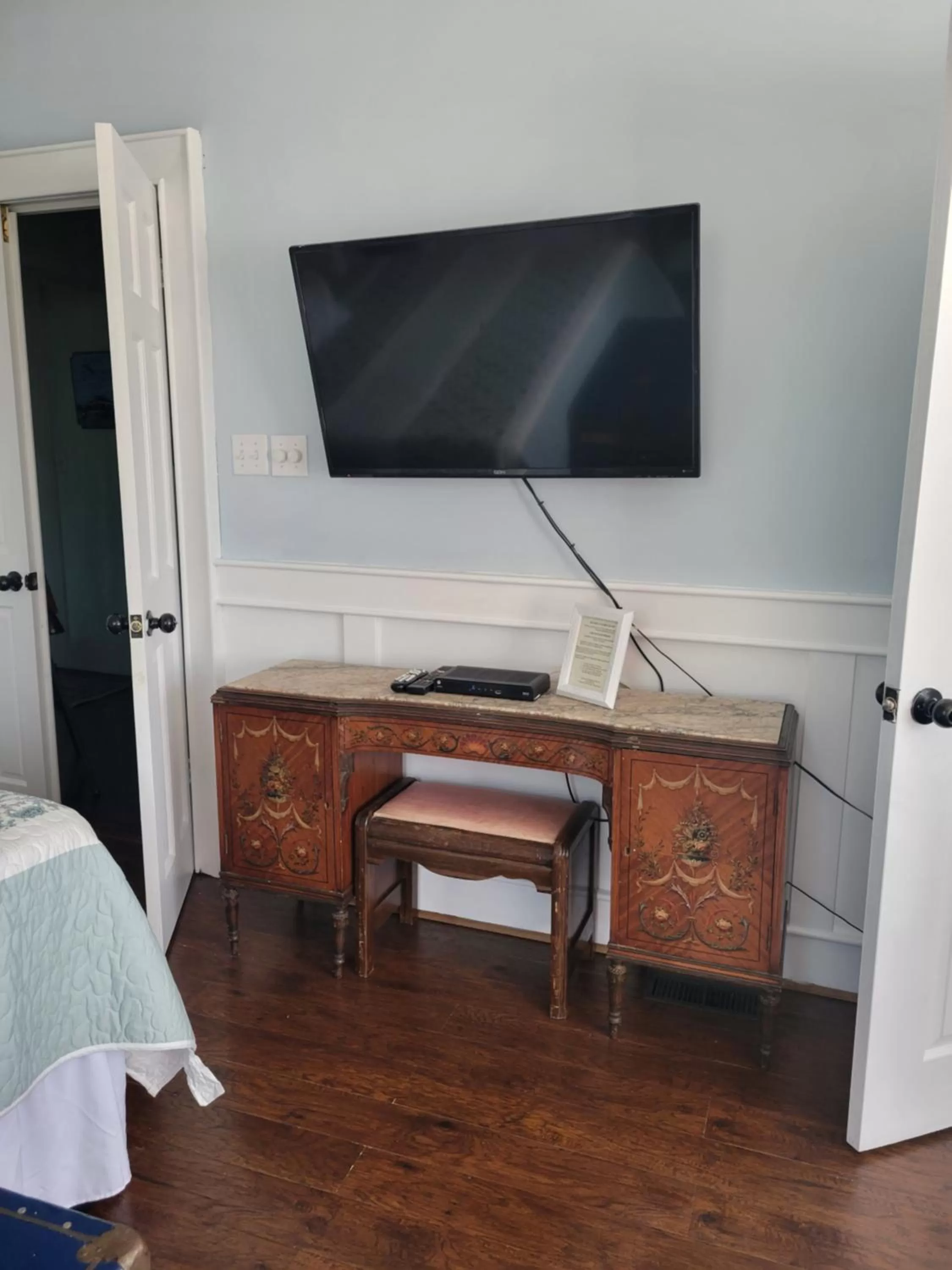 Property building in The Home Place Inn