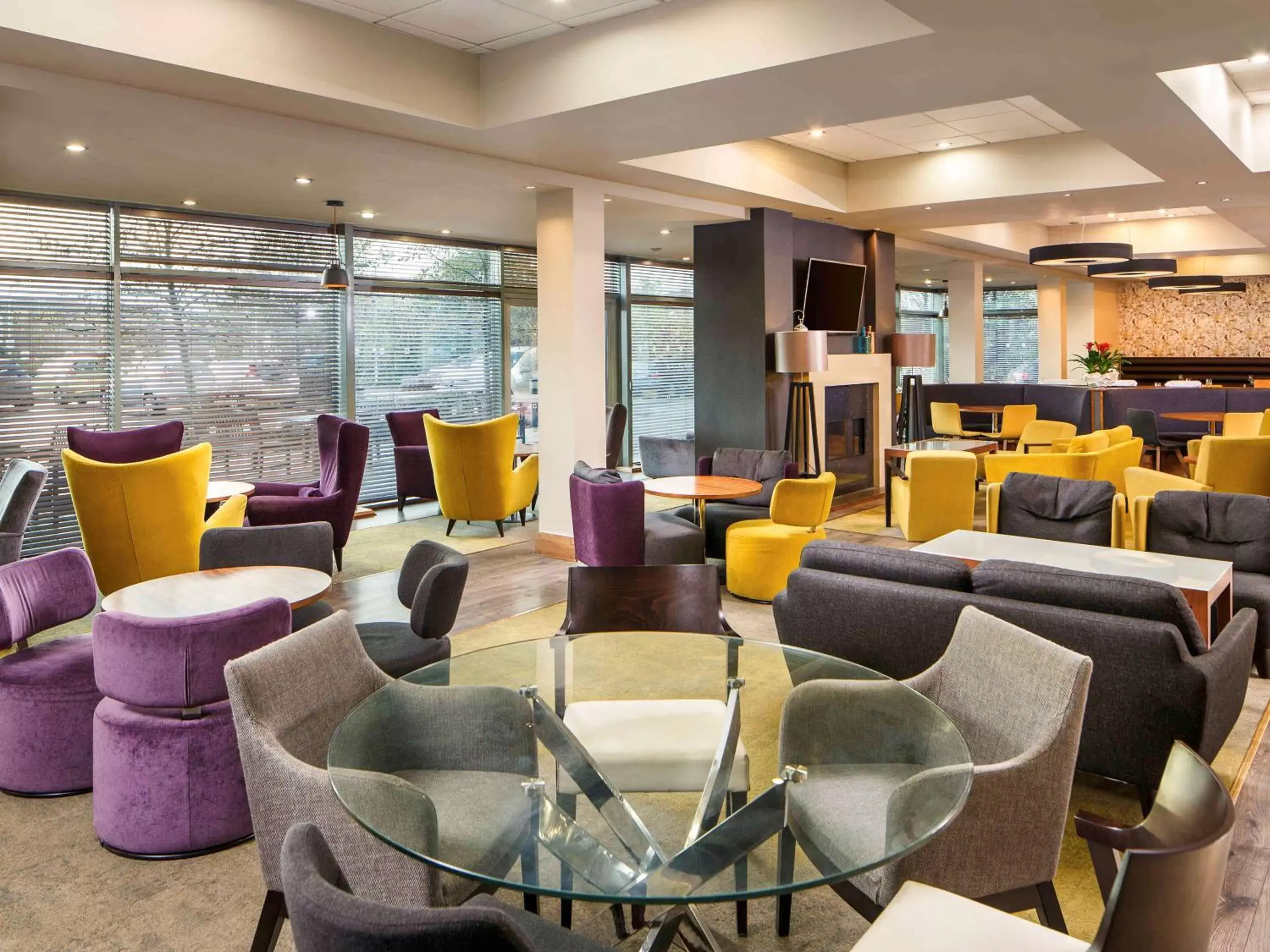 Lounge or bar, Lounge/Bar in Mercure Sheffield Parkway