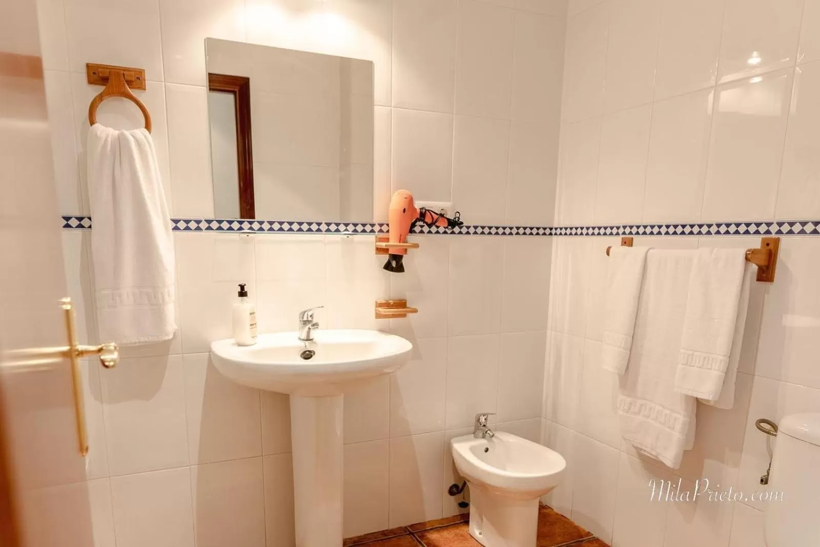 Bathroom in El Bosque Suites&Room